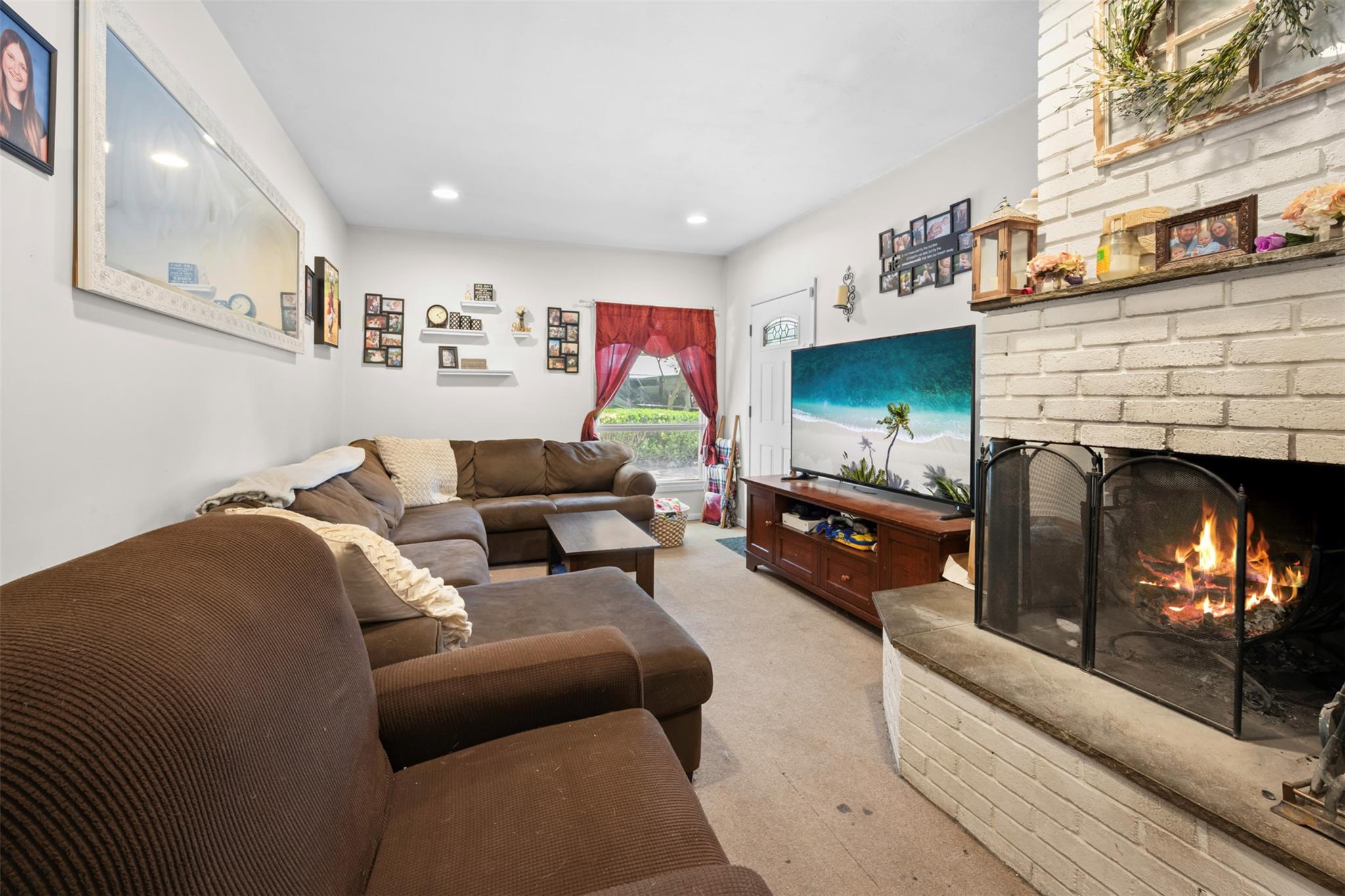 Single Family Hunter  Suffolk County, NY 11764, MLS-890964-4