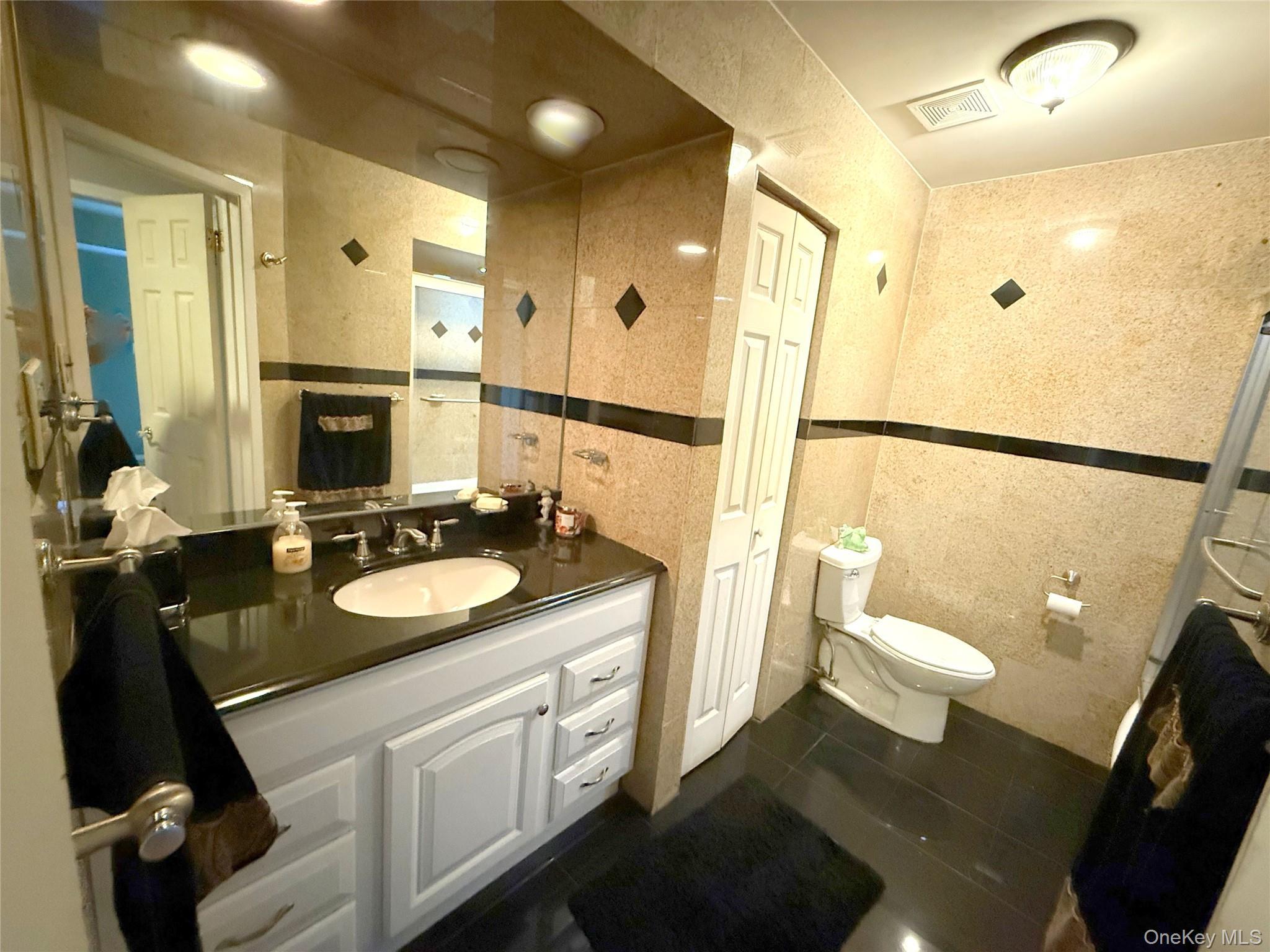 Single Family Windmill  Rockland County, NY 10956, MLS-890979-23