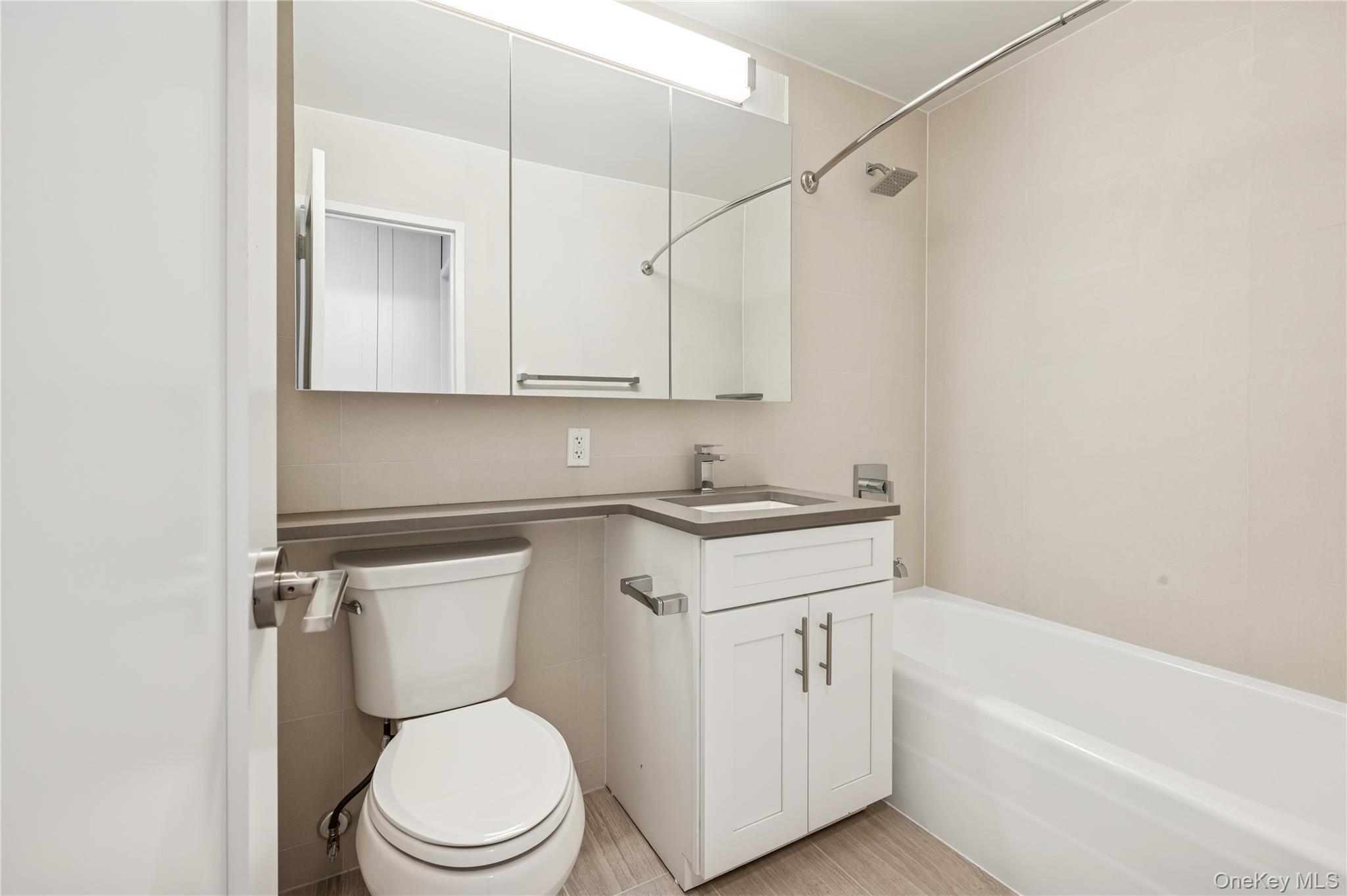 Coop Henry Hudson Parkway  Bronx, NY 10463, MLS-890989-12