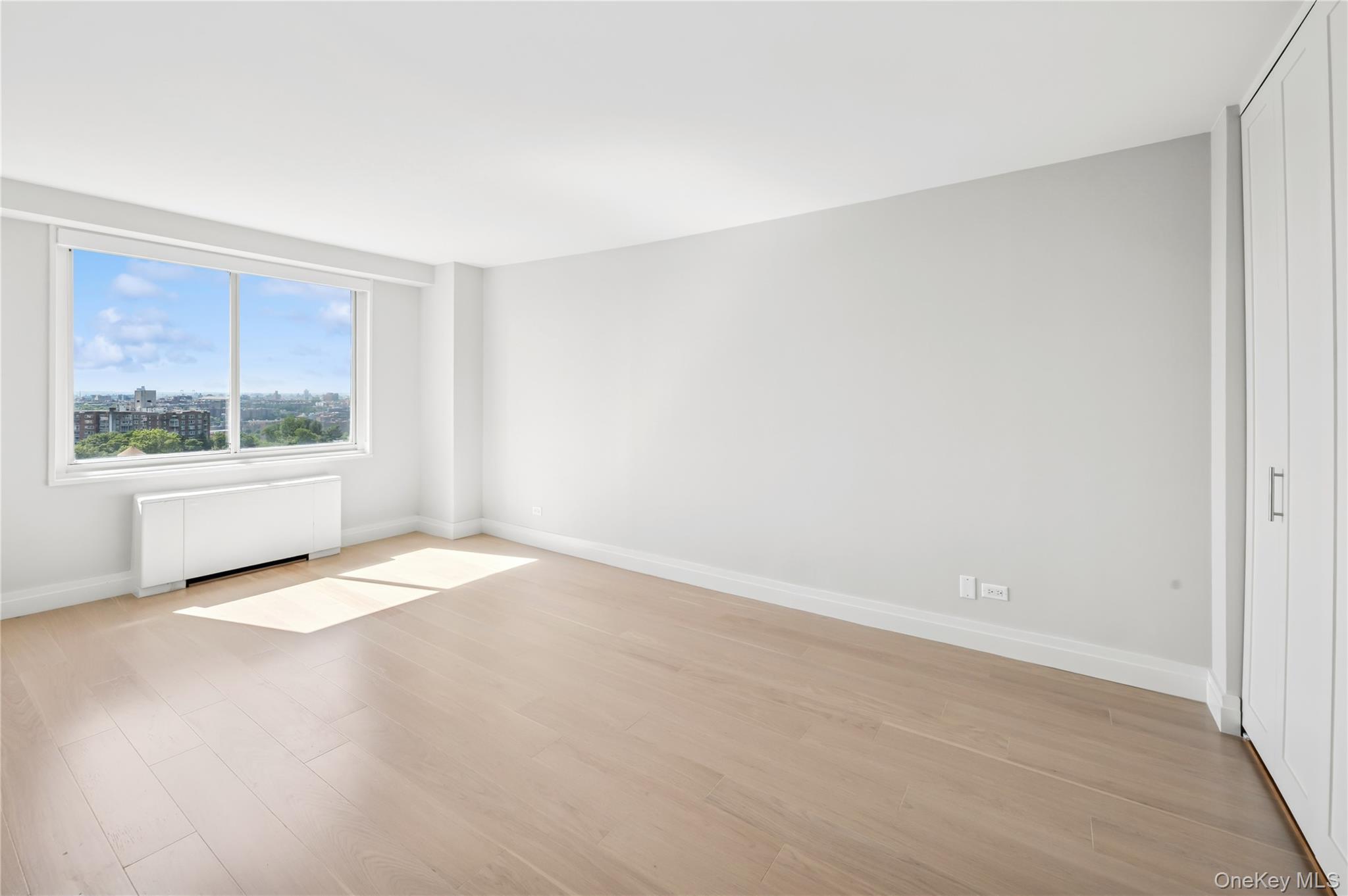 Coop Henry Hudson Parkway  Bronx, NY 10463, MLS-890989-13