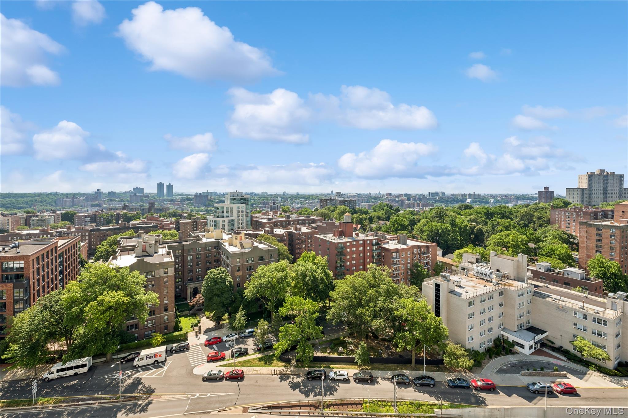 Coop Henry Hudson Parkway  Bronx, NY 10463, MLS-890989-17