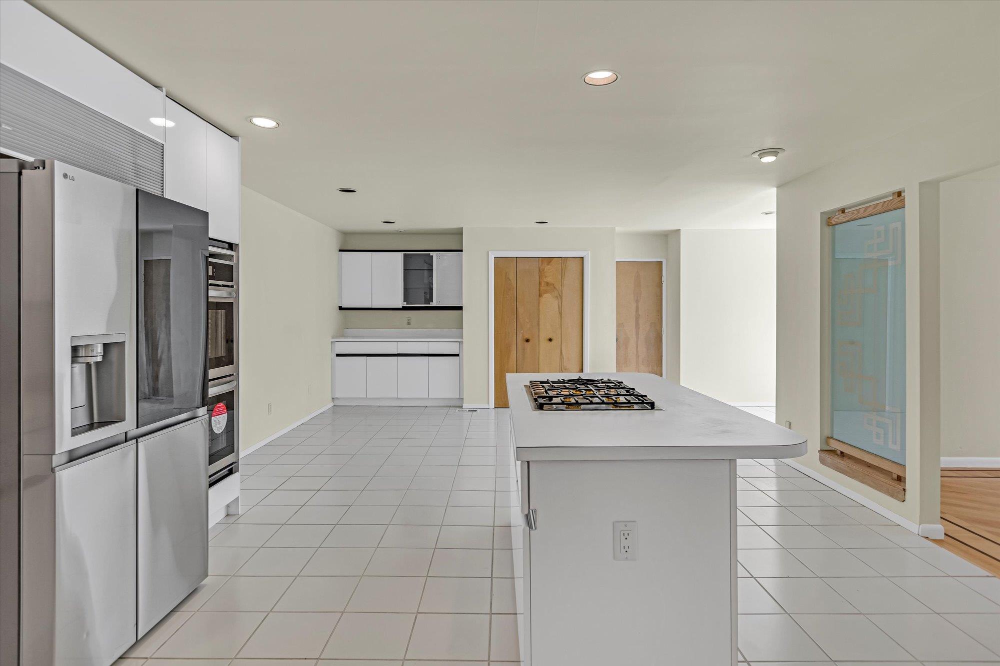 Condo Heiko  Suffolk County, NY 11768, MLS-891006-11