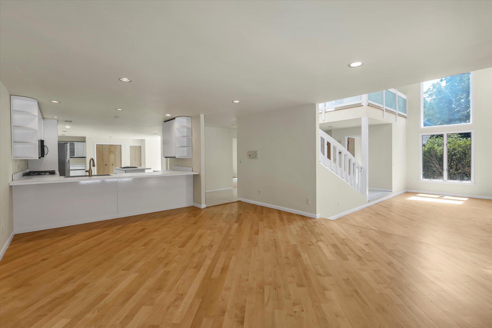 Condo Heiko  Suffolk County, NY 11768, MLS-891006-15