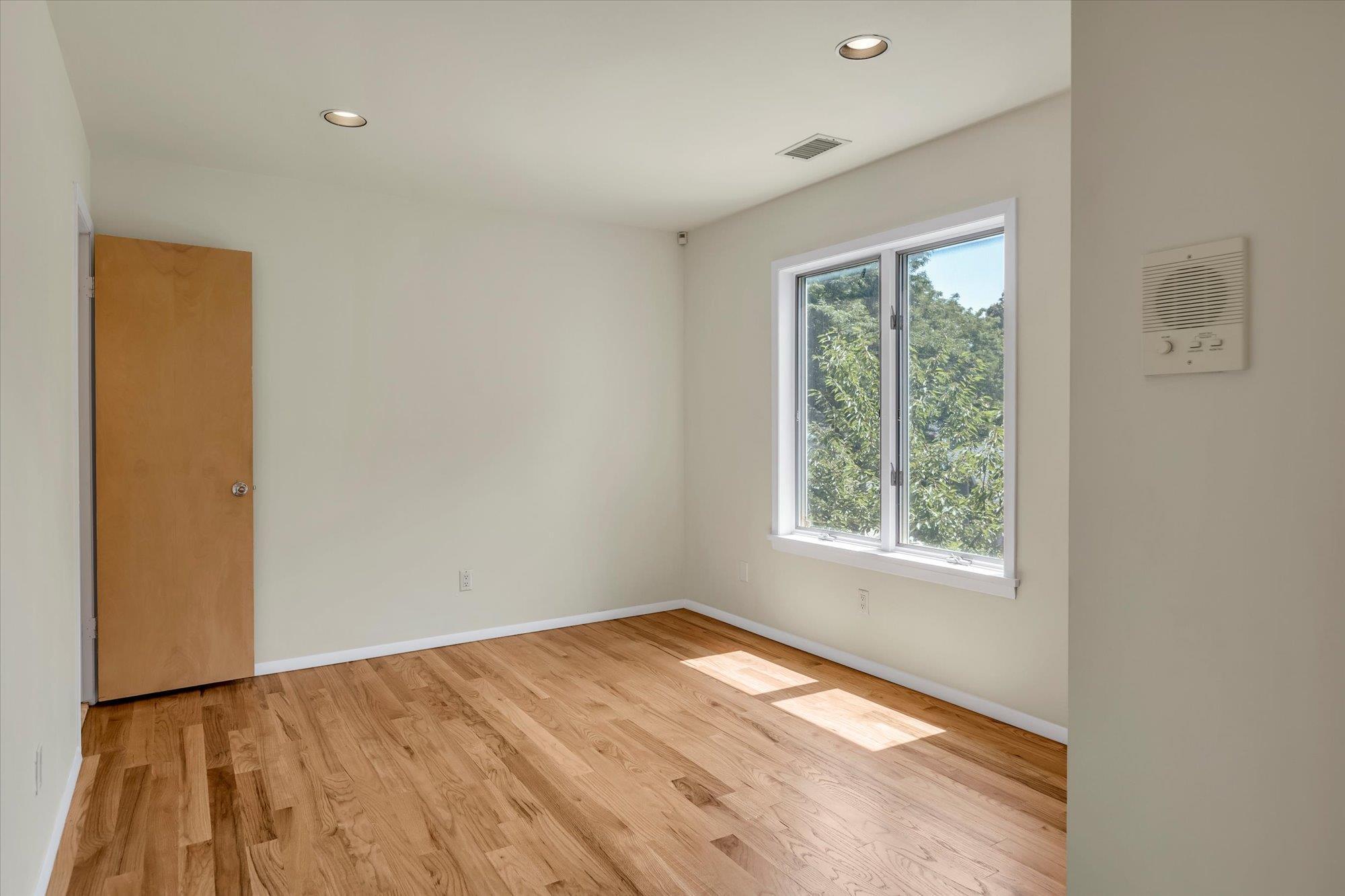 Condo Heiko  Suffolk County, NY 11768, MLS-891006-20