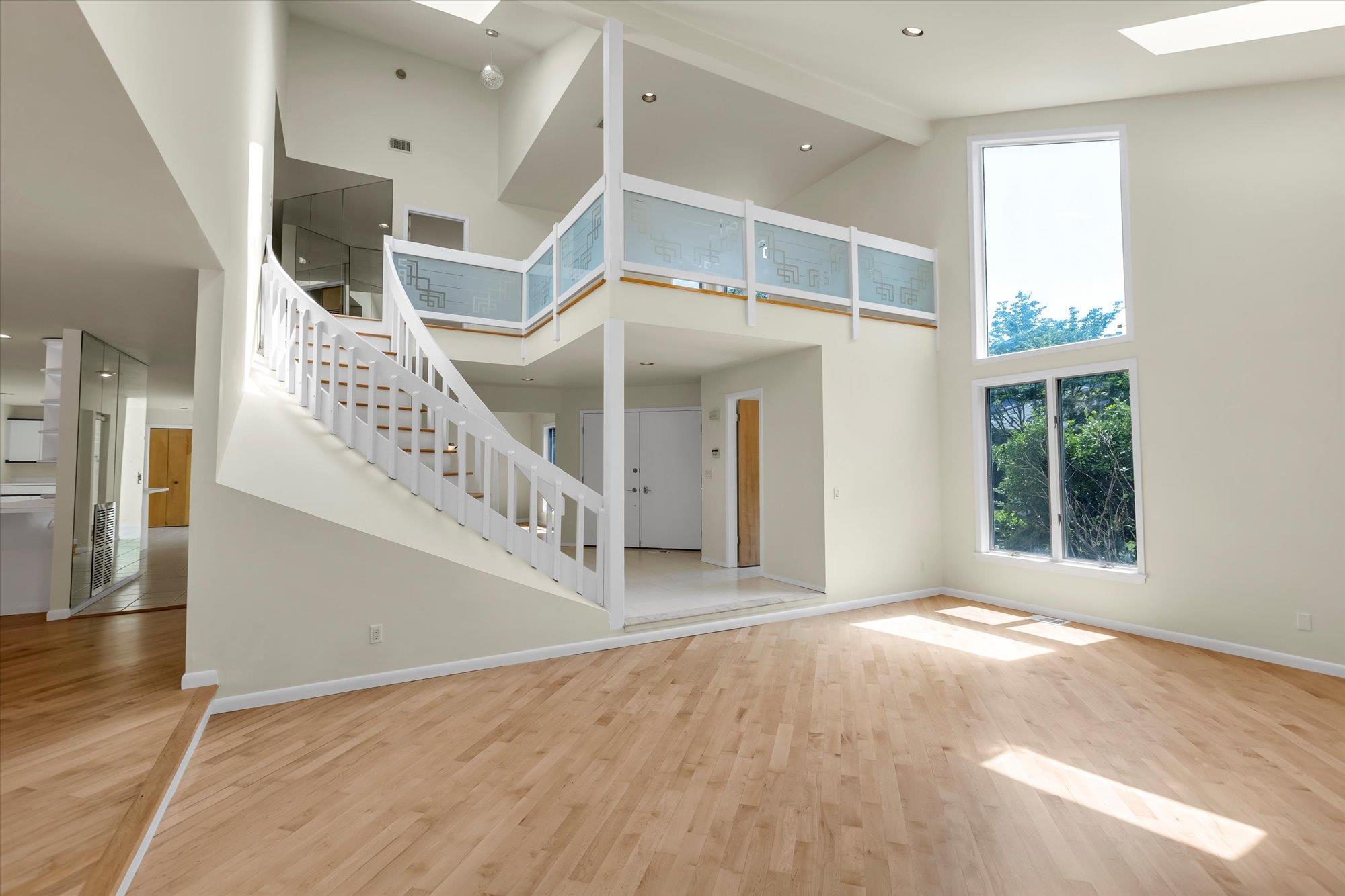 Condo Heiko  Suffolk County, NY 11768, MLS-891006-4