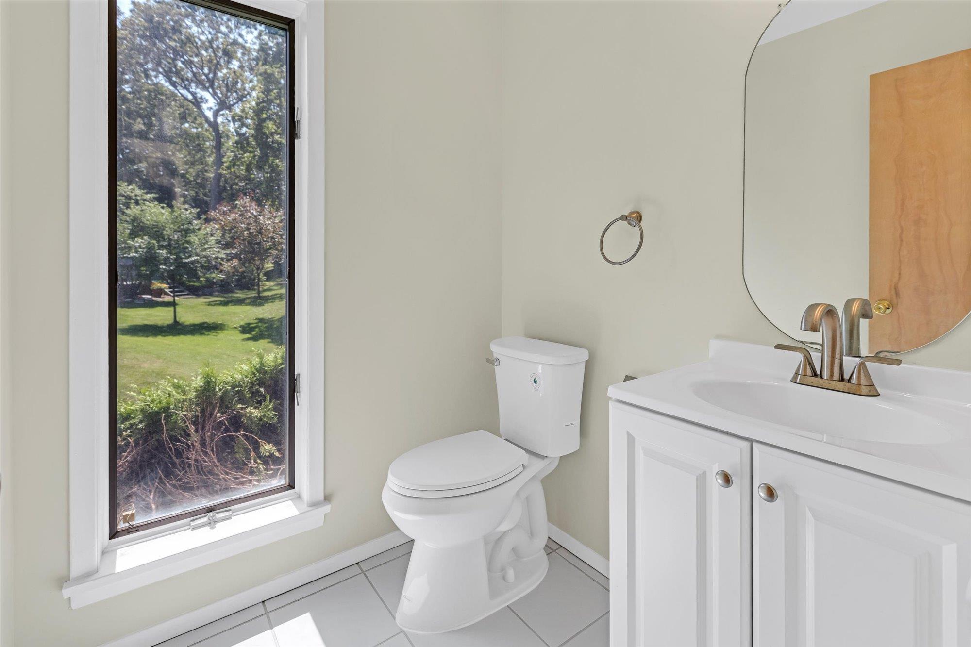 Condo Heiko  Suffolk County, NY 11768, MLS-891006-9