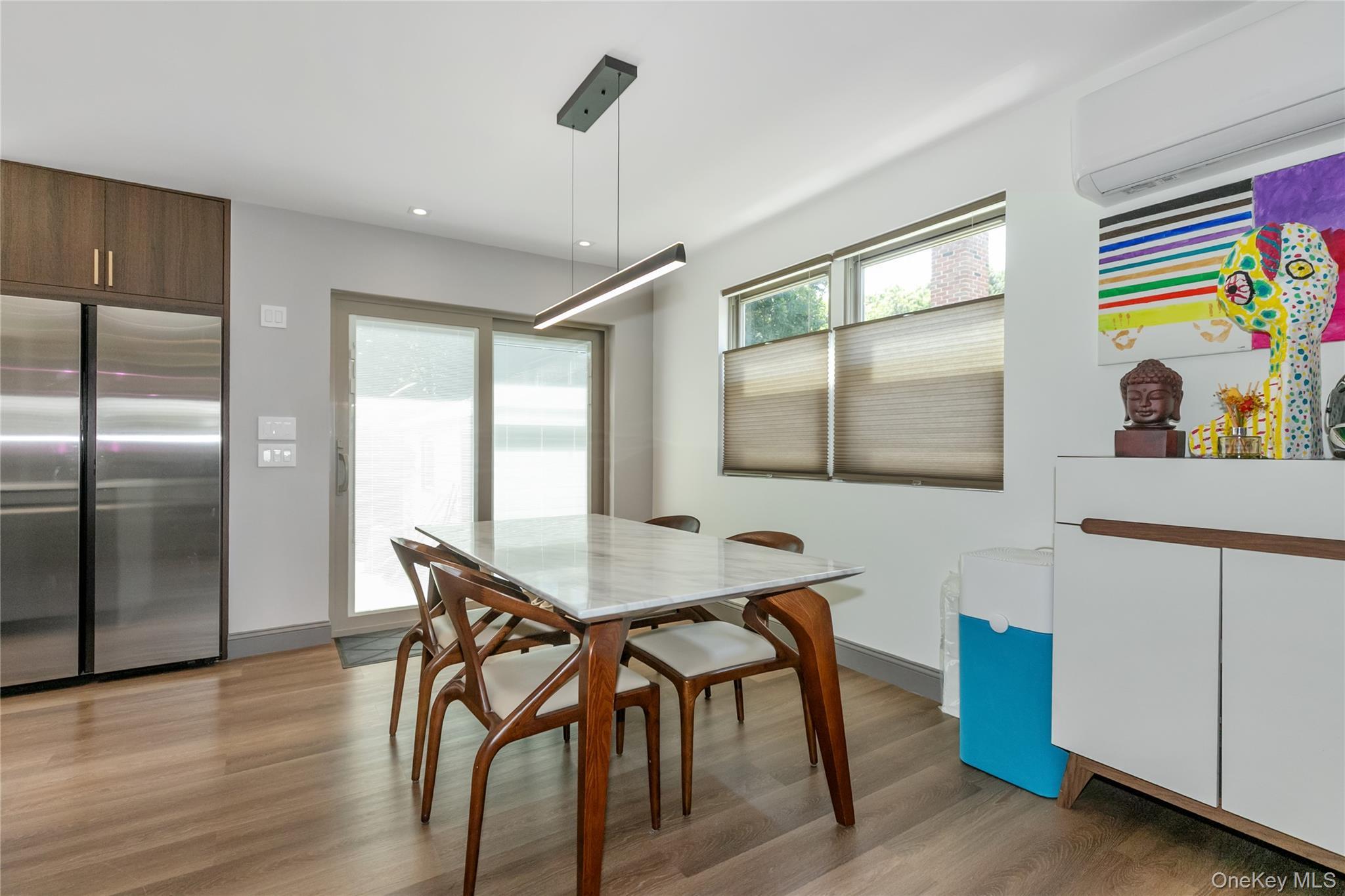 Single Family Oak Ridge  Nassau County, NY 11507, MLS-891014-7