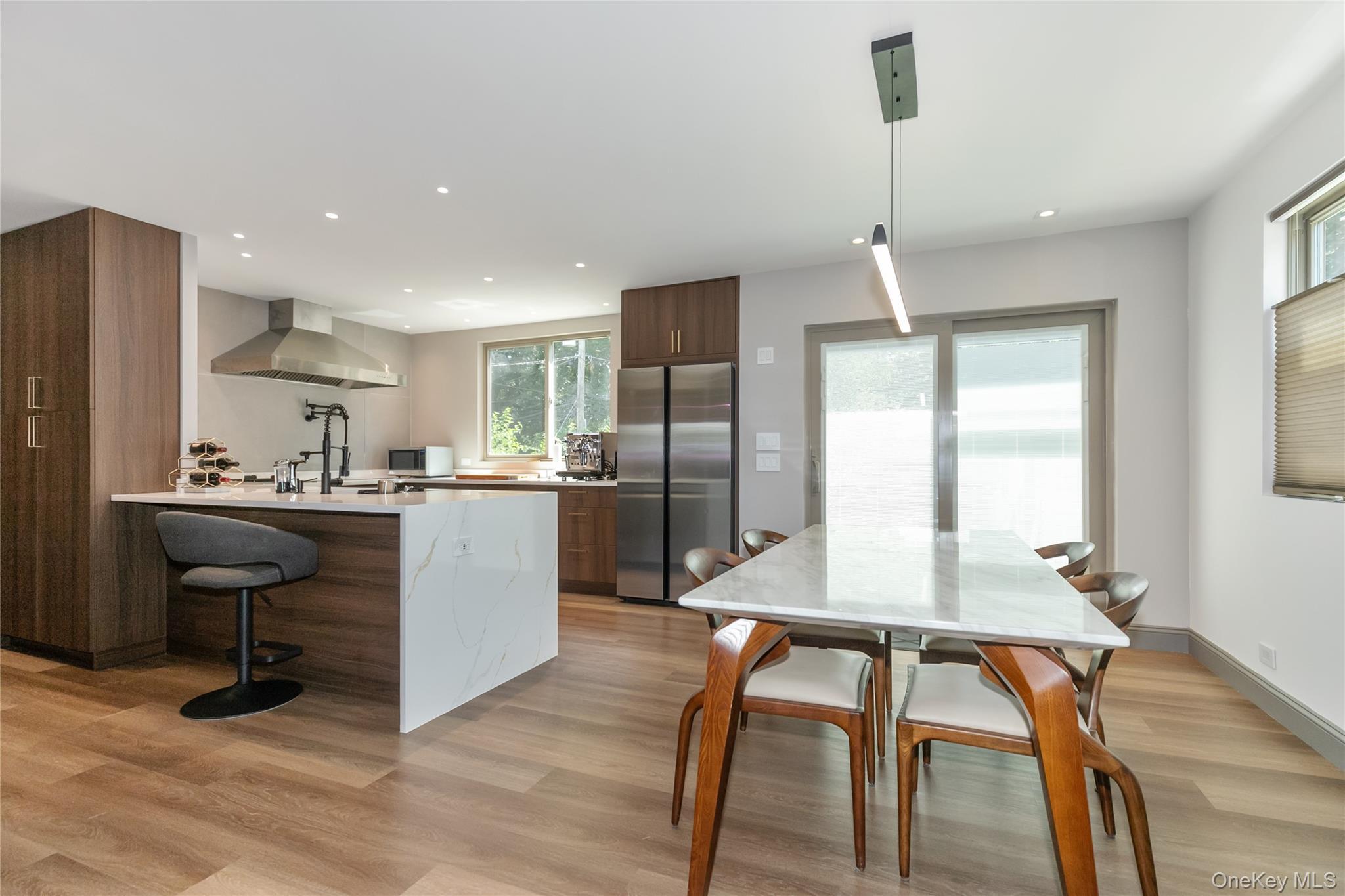 Single Family Oak Ridge  Nassau County, NY 11507, MLS-891014-8