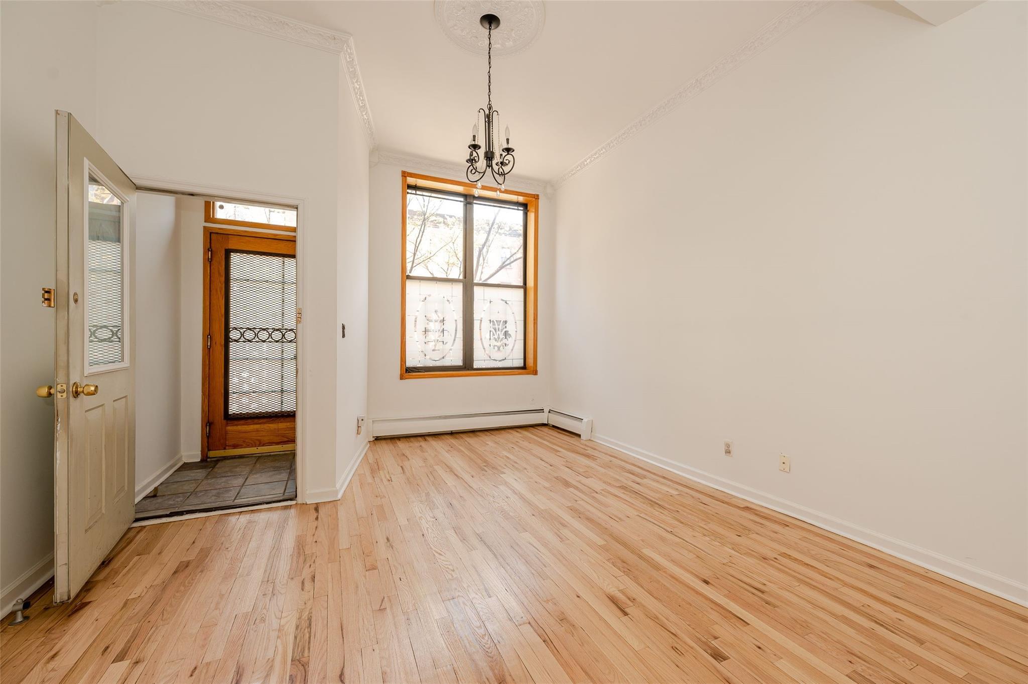 Single Family 132nd  Manhattan, NY 10027, MLS-891064-3