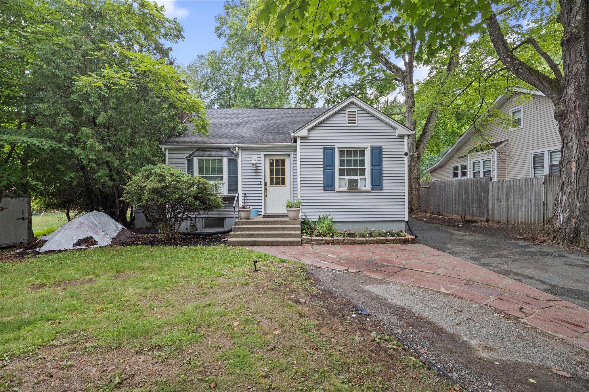 Single Family Saddle River Rockland County, NY 10952, MLS-891066-2