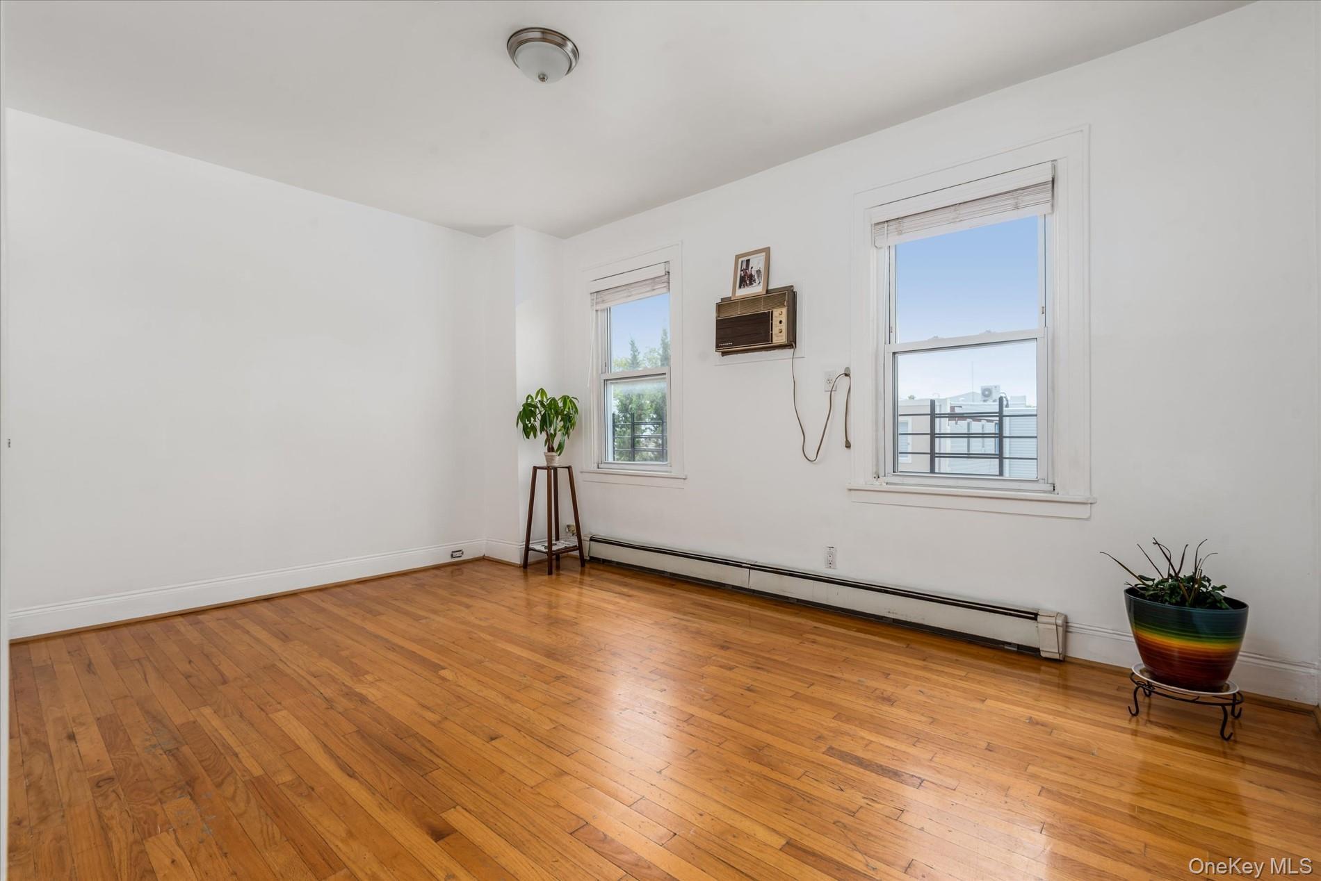 Single Family 86th  Queens, NY 11385, MLS-891067-20