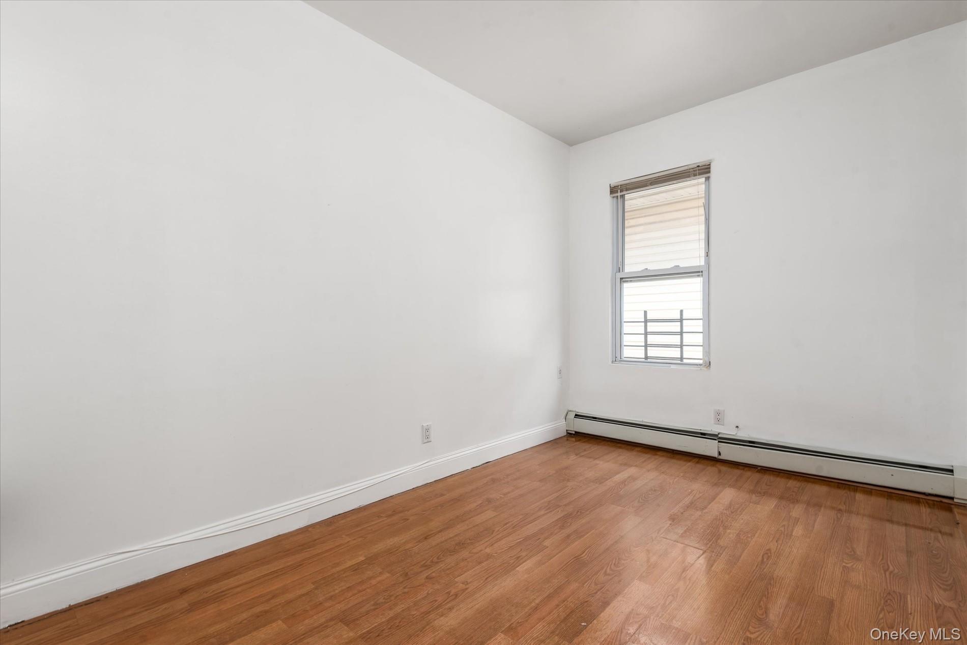 Single Family 86th  Queens, NY 11385, MLS-891067-22