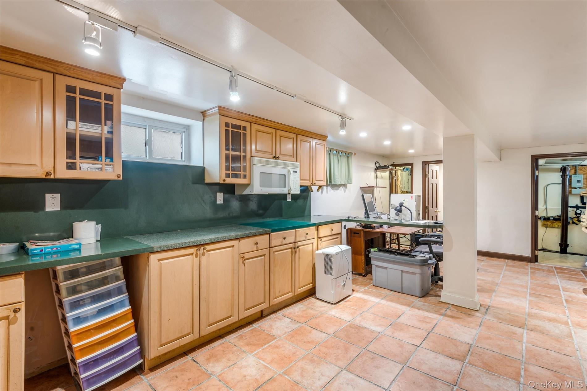 Single Family 86th  Queens, NY 11385, MLS-891067-25