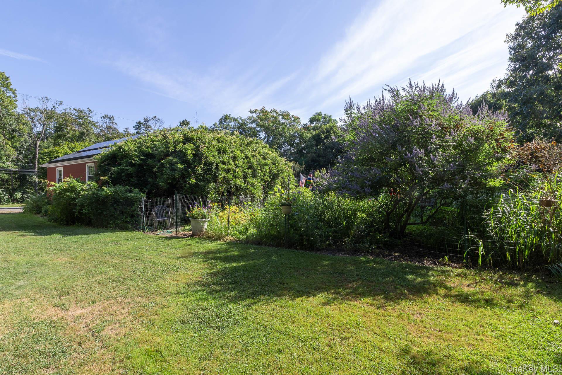 Single Family Sound  Suffolk County, NY 11952, MLS-891080-28