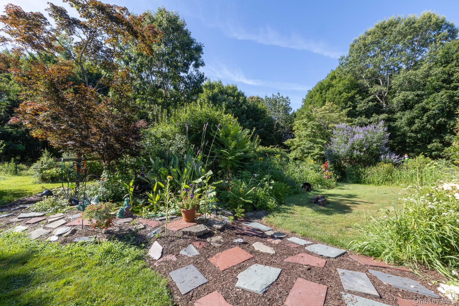 Single Family Sound  Suffolk County, NY 11952, MLS-891080-32