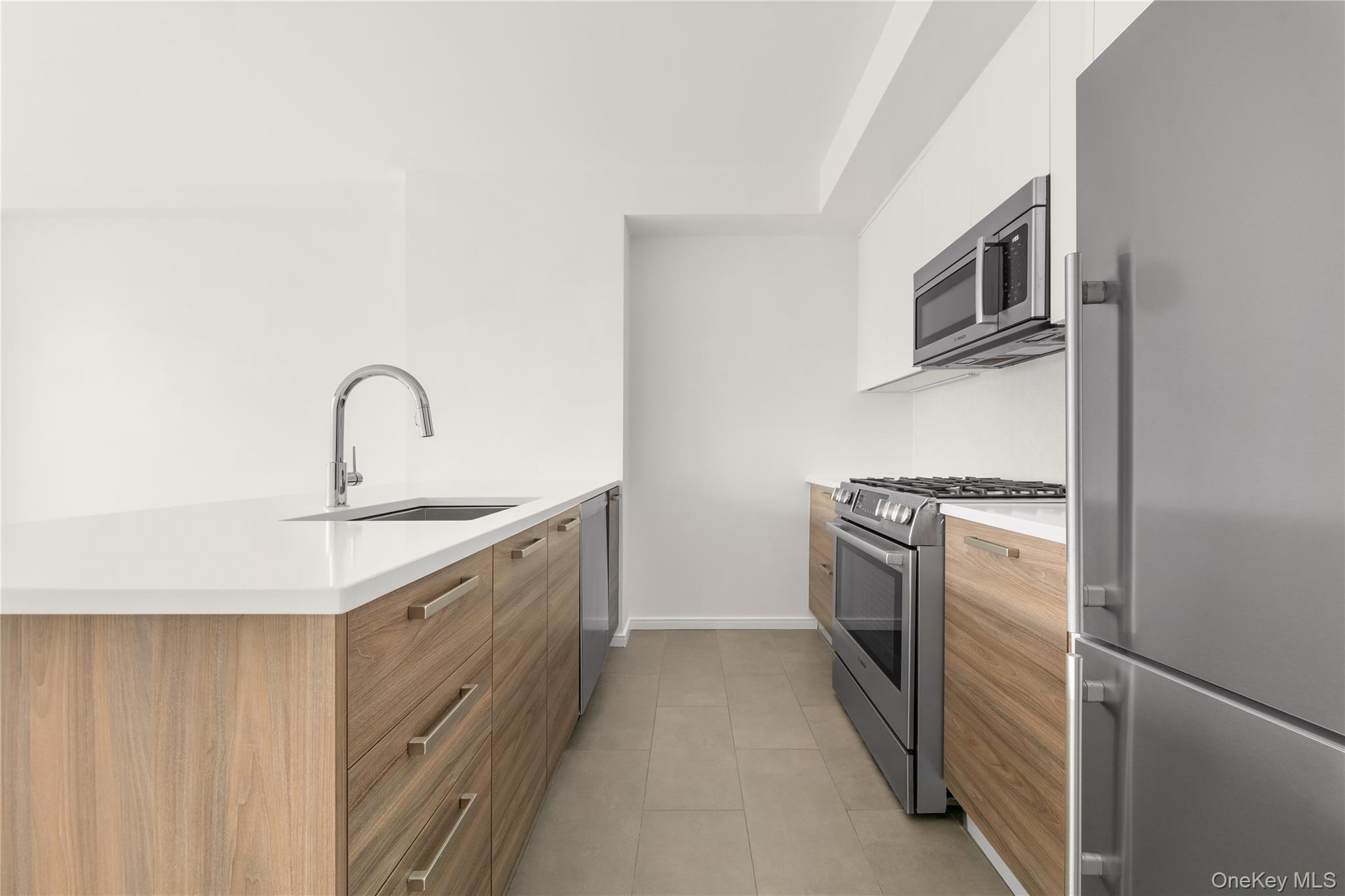 Condo Pinehurst  Manhattan, NY 10033, MLS-891091-3