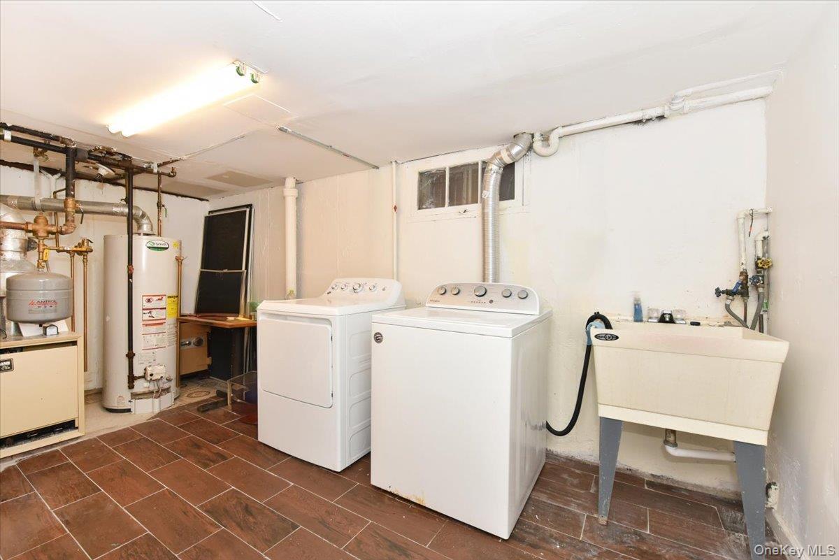 Single Family Marengo Queens, NY 11423, MLS-891100-33