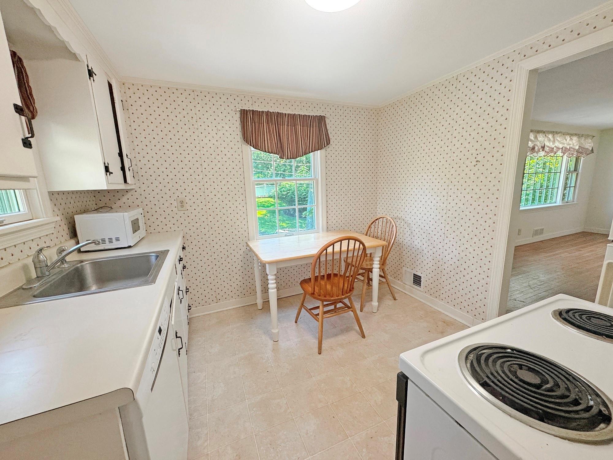 Single Family Dogwood  Suffolk County, NY 11790, MLS-891102-6