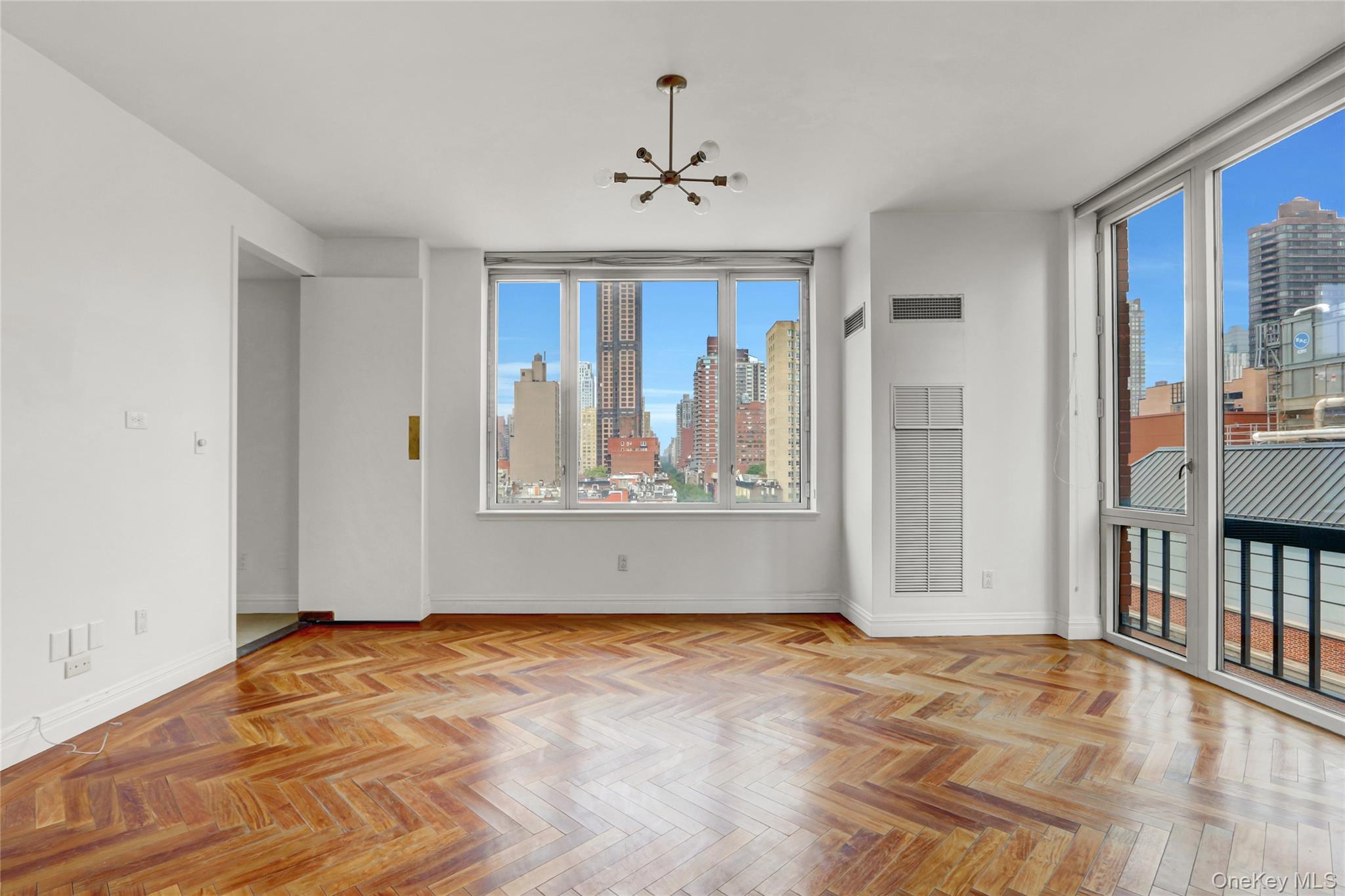 Condo End  Manhattan, NY 10028, MLS-891105-11