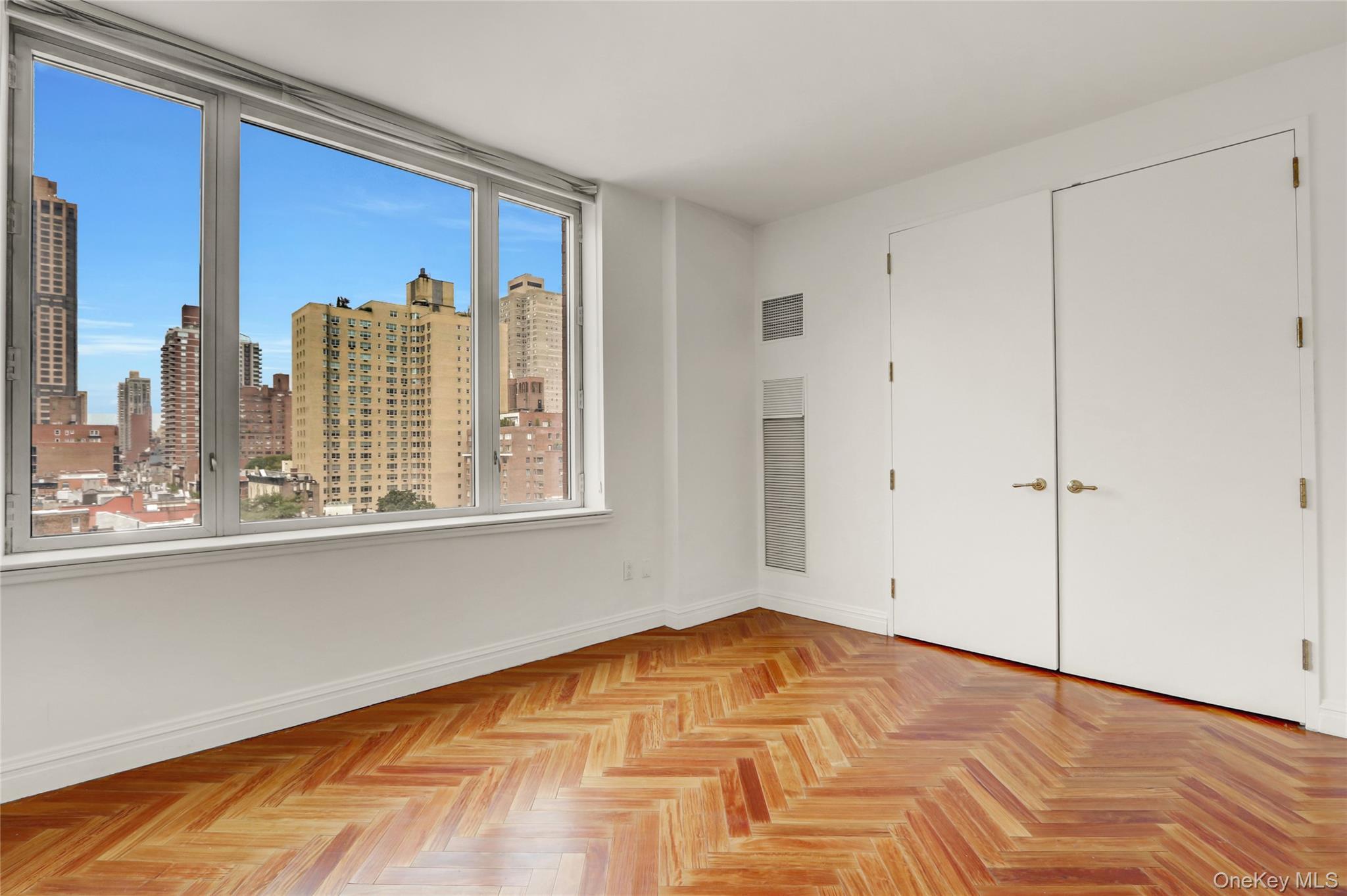 Condo End  Manhattan, NY 10028, MLS-891105-21