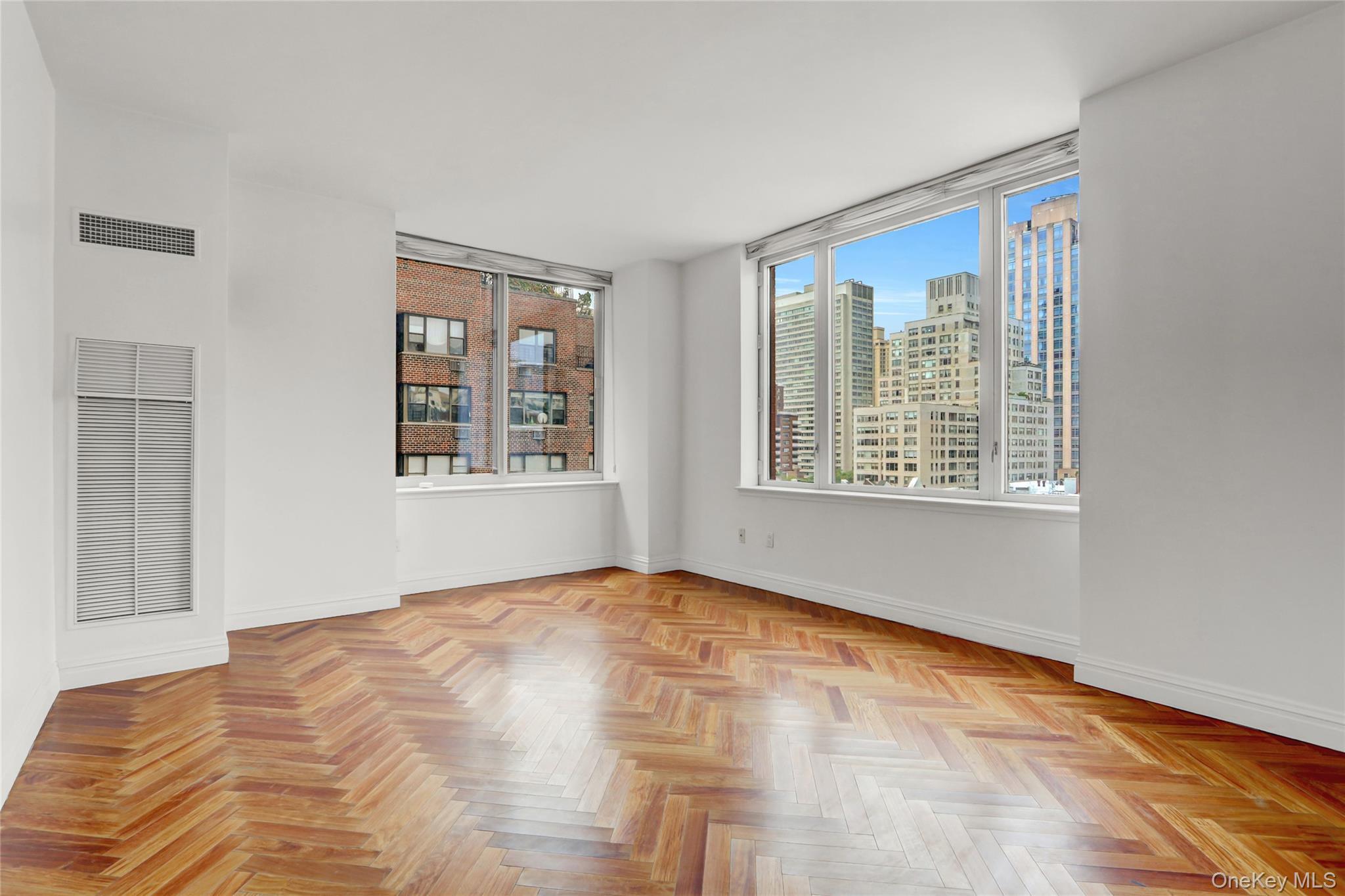 Condo End  Manhattan, NY 10028, MLS-891105-23