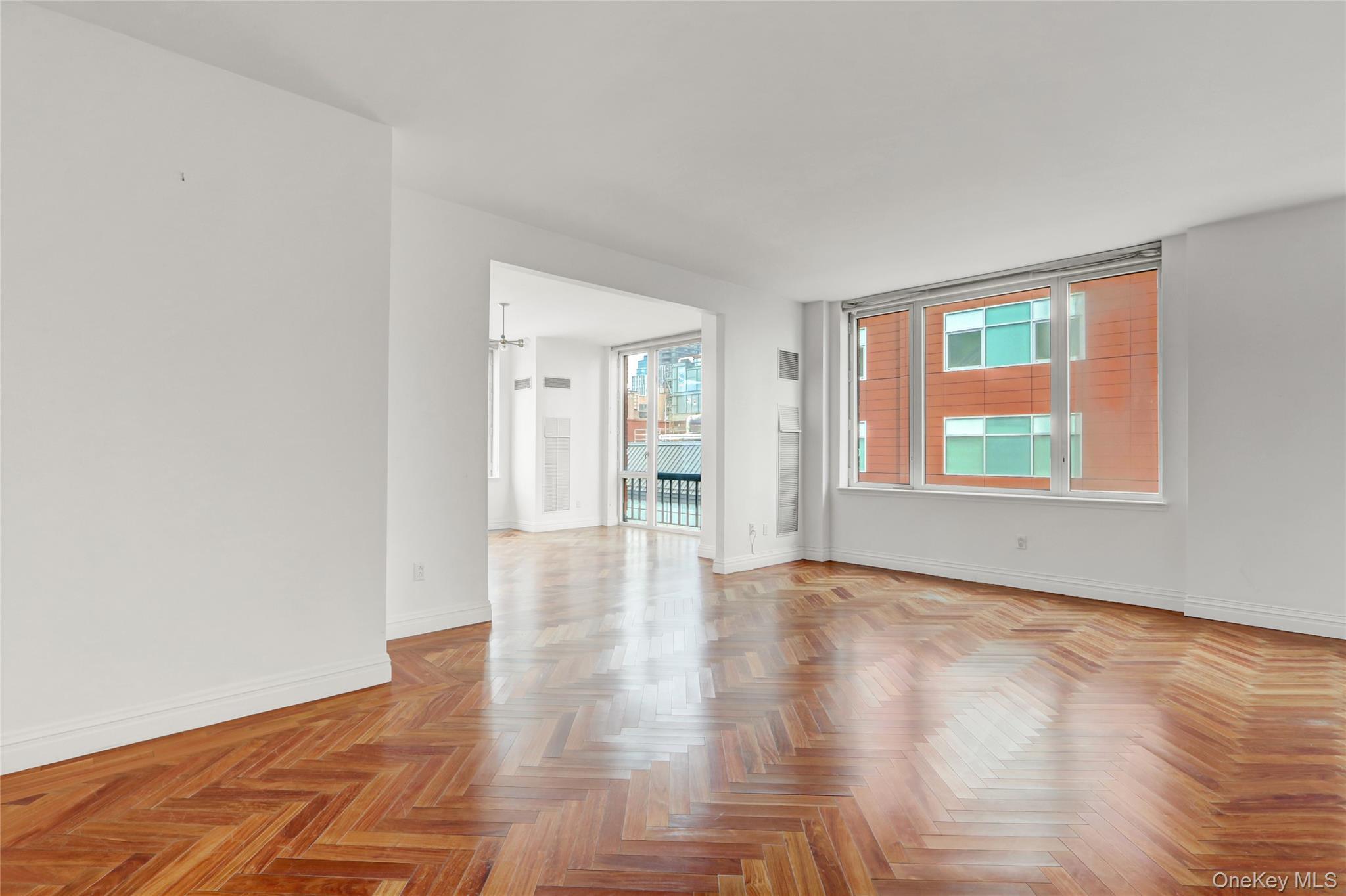 Condo End  Manhattan, NY 10028, MLS-891105-7