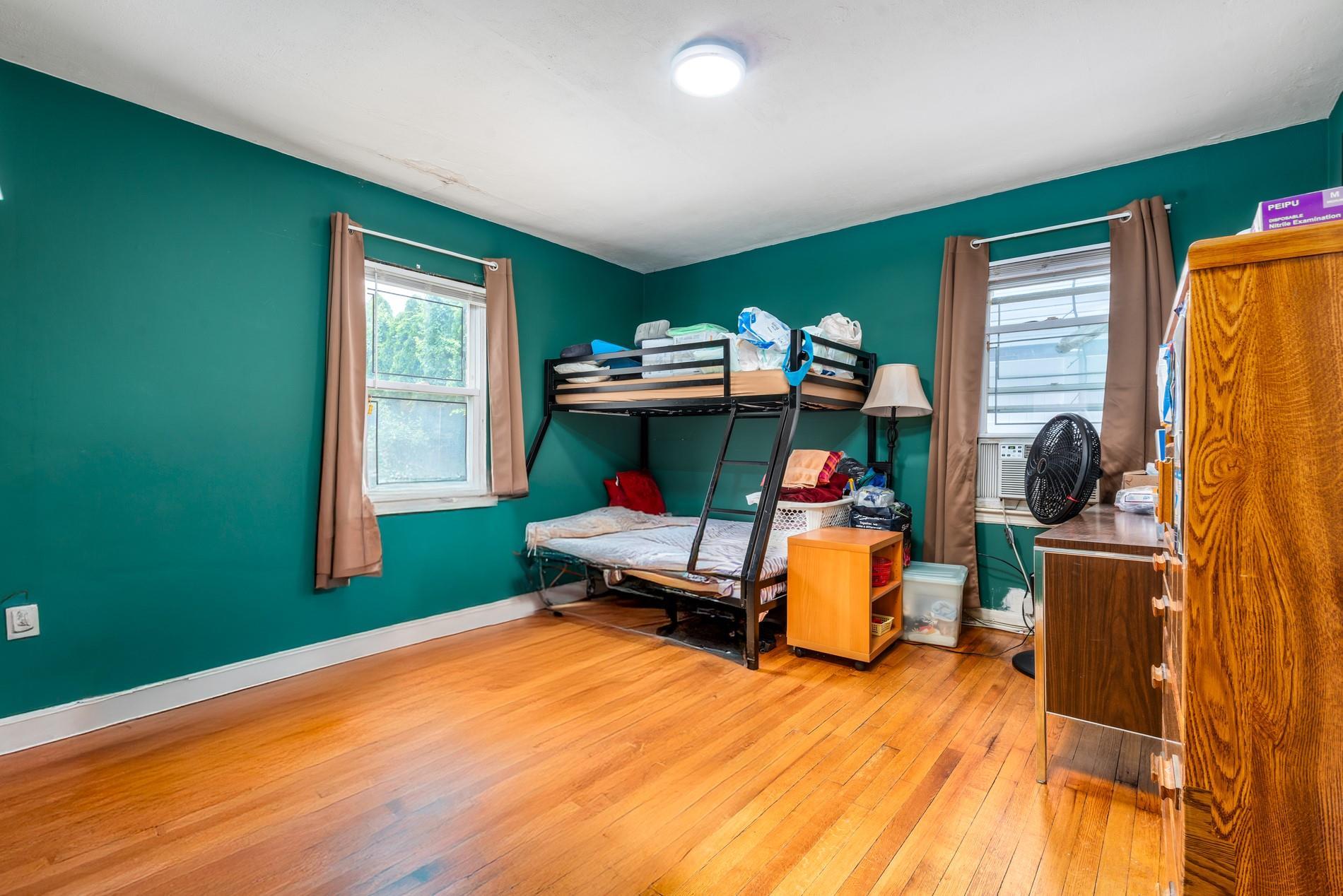 Single Family Mc Laughlin Queens, NY 11423, MLS-891147-14