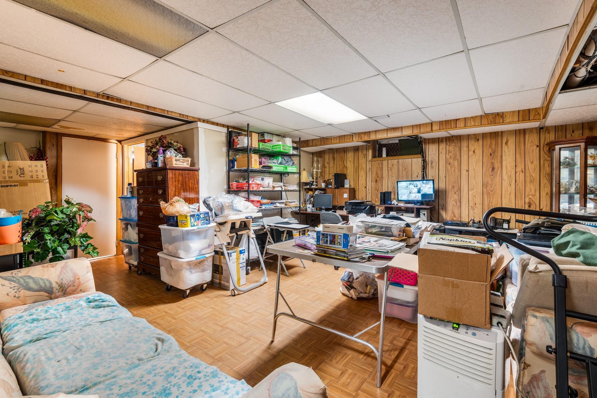 Single Family Mc Laughlin Queens, NY 11423, MLS-891147-22