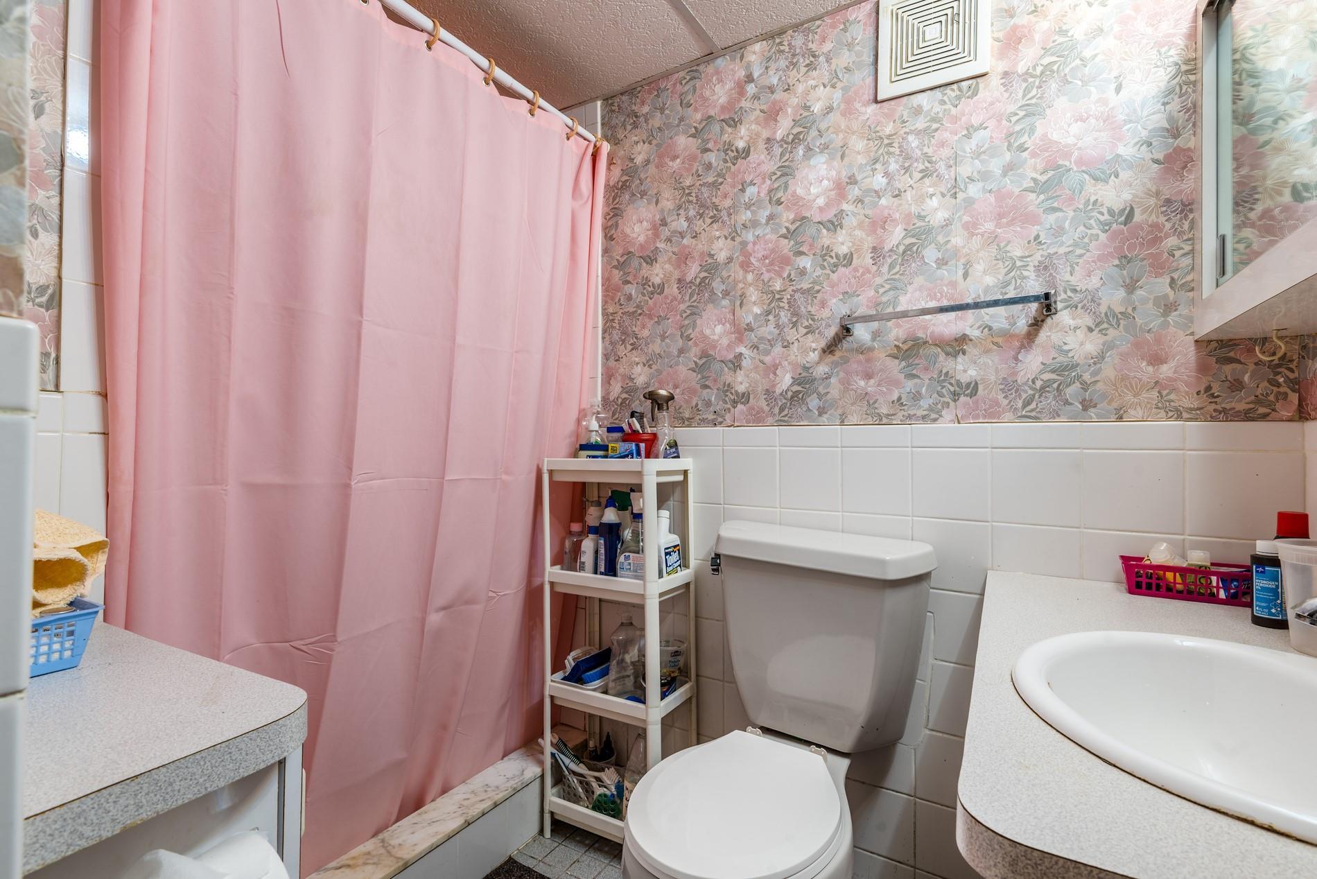 Single Family Mc Laughlin Queens, NY 11423, MLS-891147-25