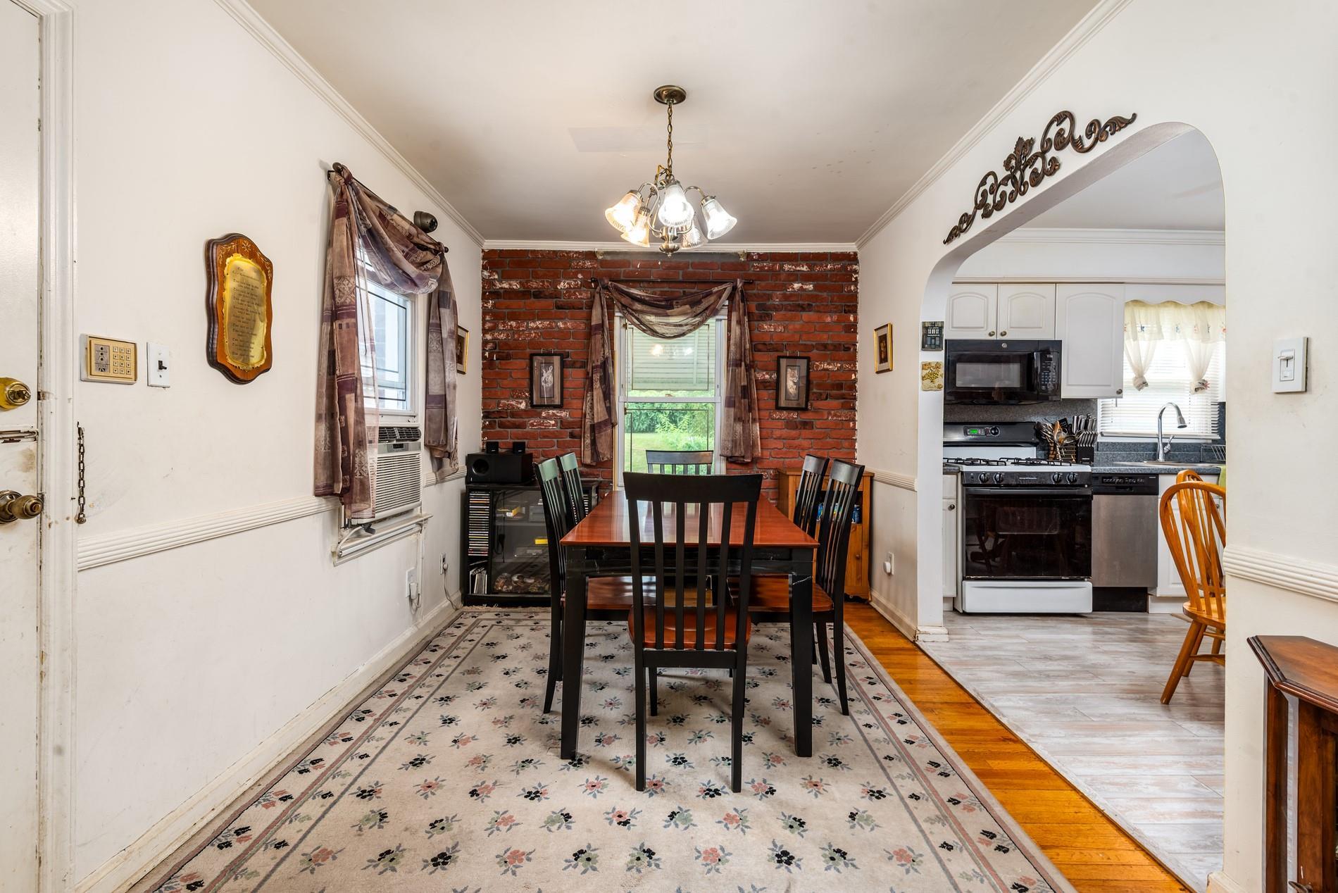 Single Family Mc Laughlin Queens, NY 11423, MLS-891147-9