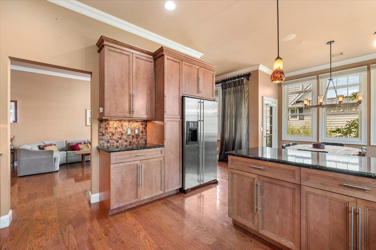 Condo Pacing  Nassau County, NY 11590, MLS-891184-14