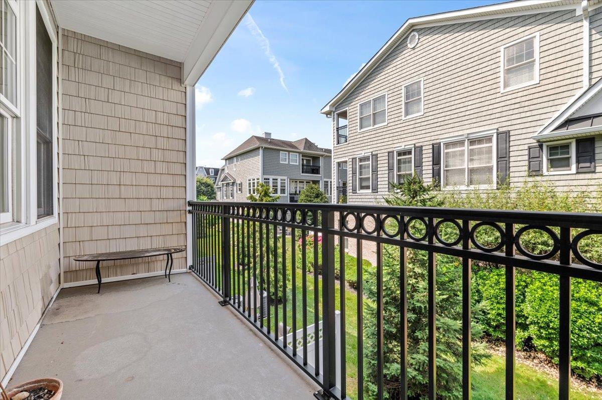 Condo Pacing  Nassau County, NY 11590, MLS-891184-18