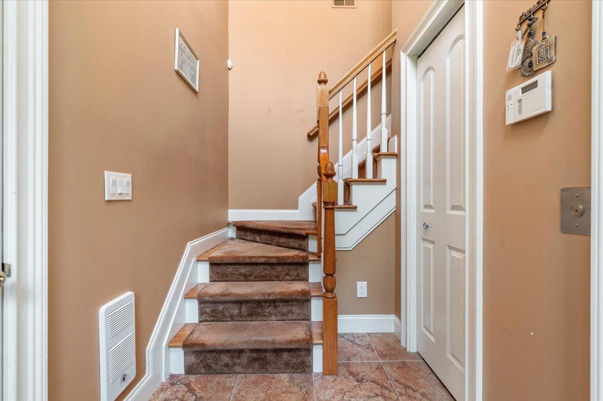Condo Pacing  Nassau County, NY 11590, MLS-891184-2