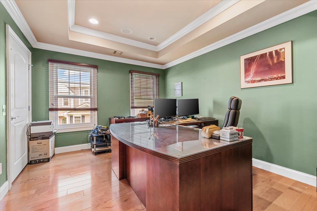 Condo Pacing  Nassau County, NY 11590, MLS-891184-21