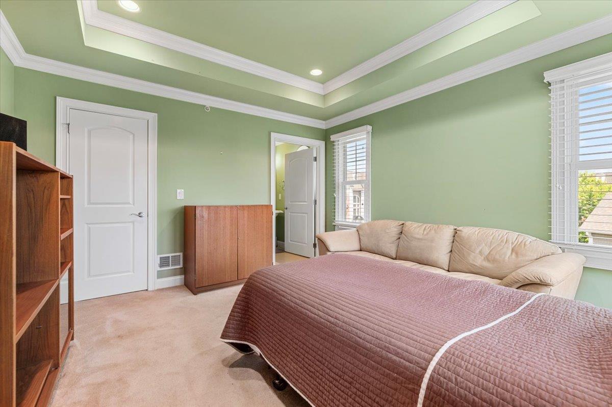 Condo Pacing  Nassau County, NY 11590, MLS-891184-32