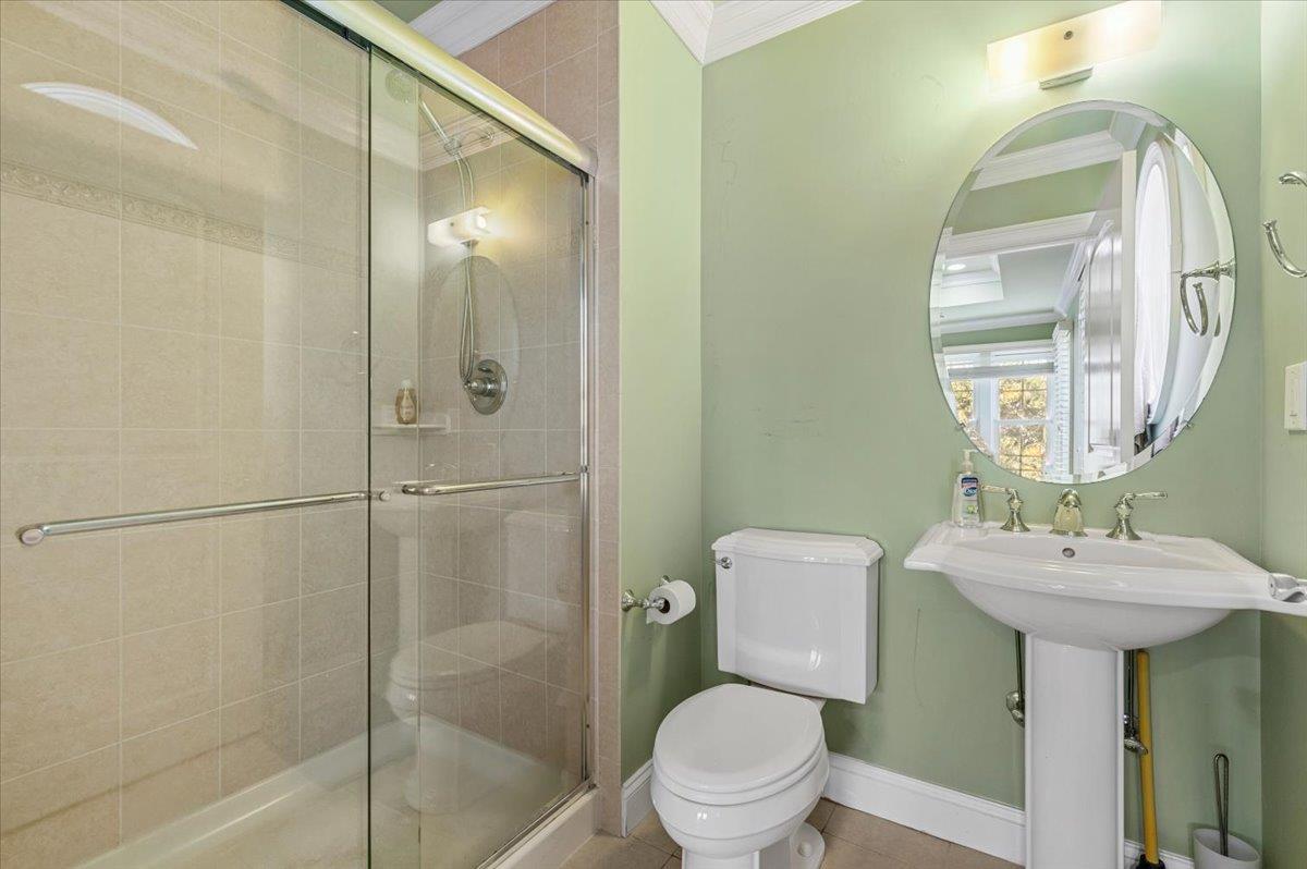 Condo Pacing  Nassau County, NY 11590, MLS-891184-34
