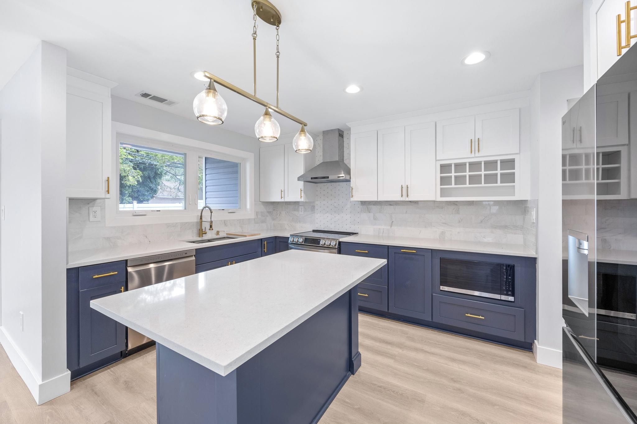 Single Family Stirrup Nassau County, NY 11756, MLS-891195-11