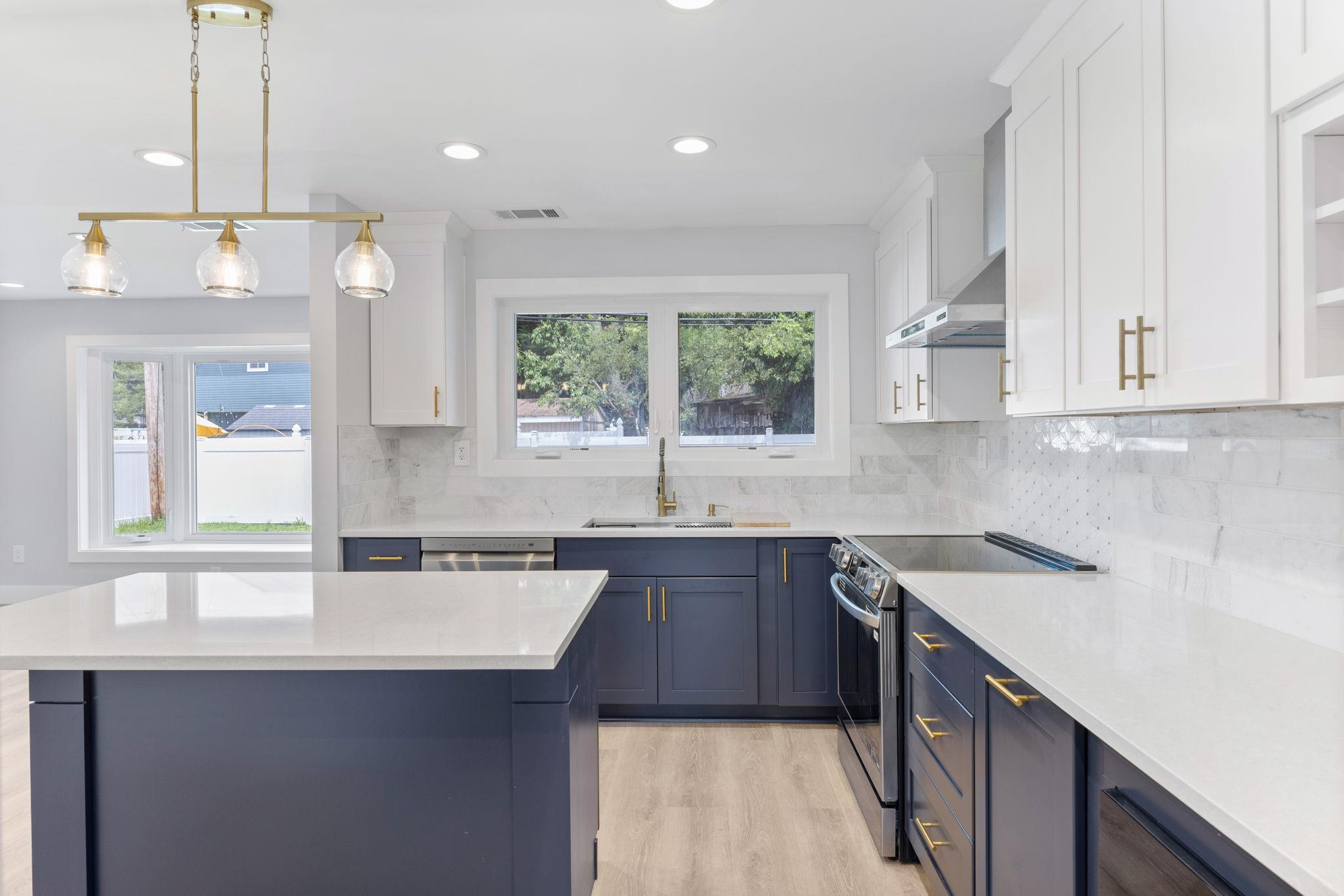 Single Family Stirrup Nassau County, NY 11756, MLS-891195-8