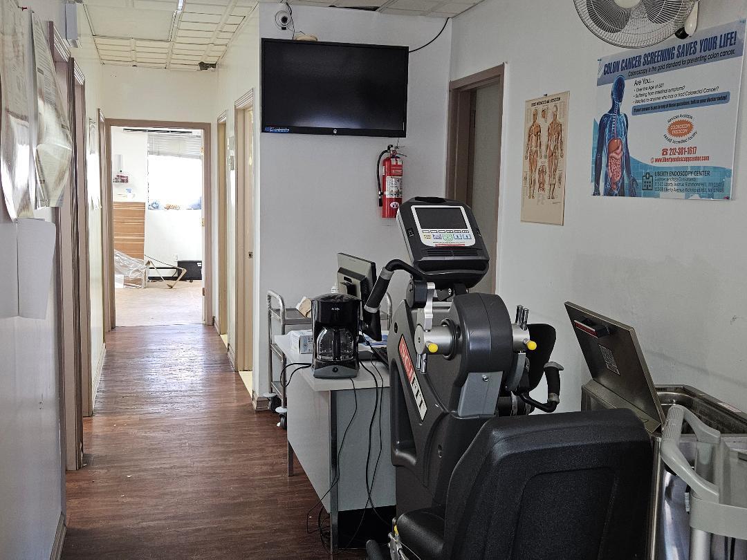 Commercial Sale Flatbush Brooklyn, NY 11210, MLS-891215-4