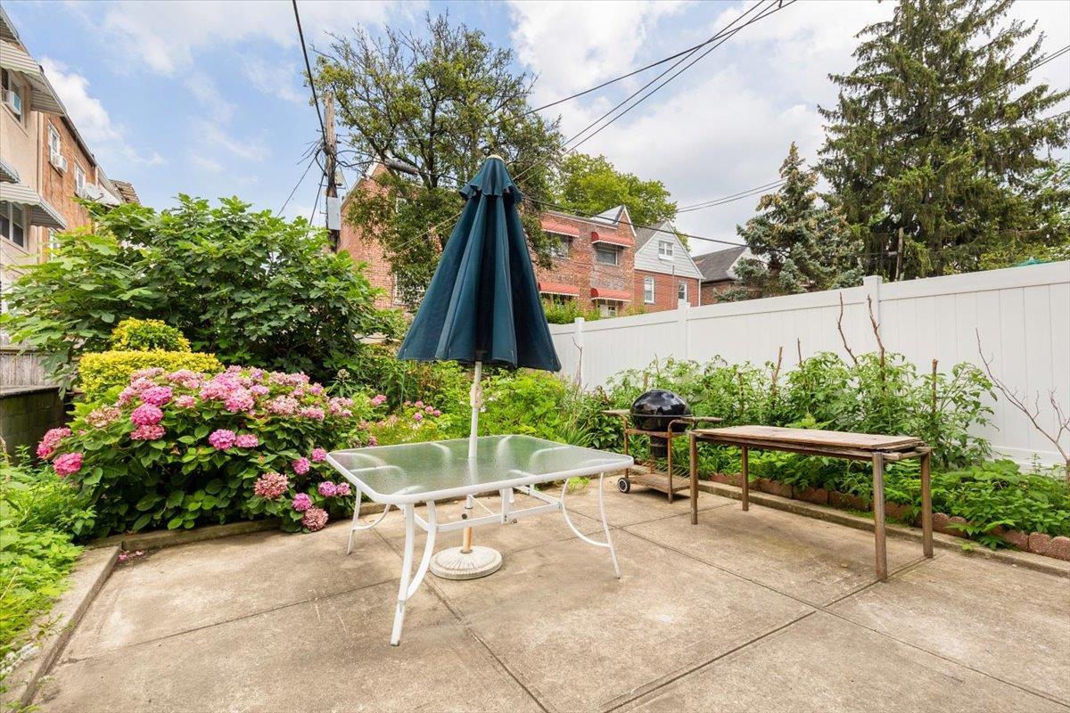 Single Family Paulding  Bronx, NY 10469, MLS-891251-22