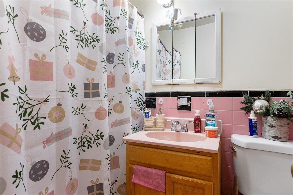 Single Family Paulding  Bronx, NY 10469, MLS-891251-23