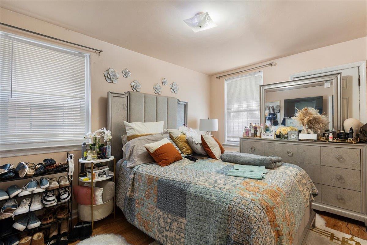 Single Family Paulding  Bronx, NY 10469, MLS-891251-25