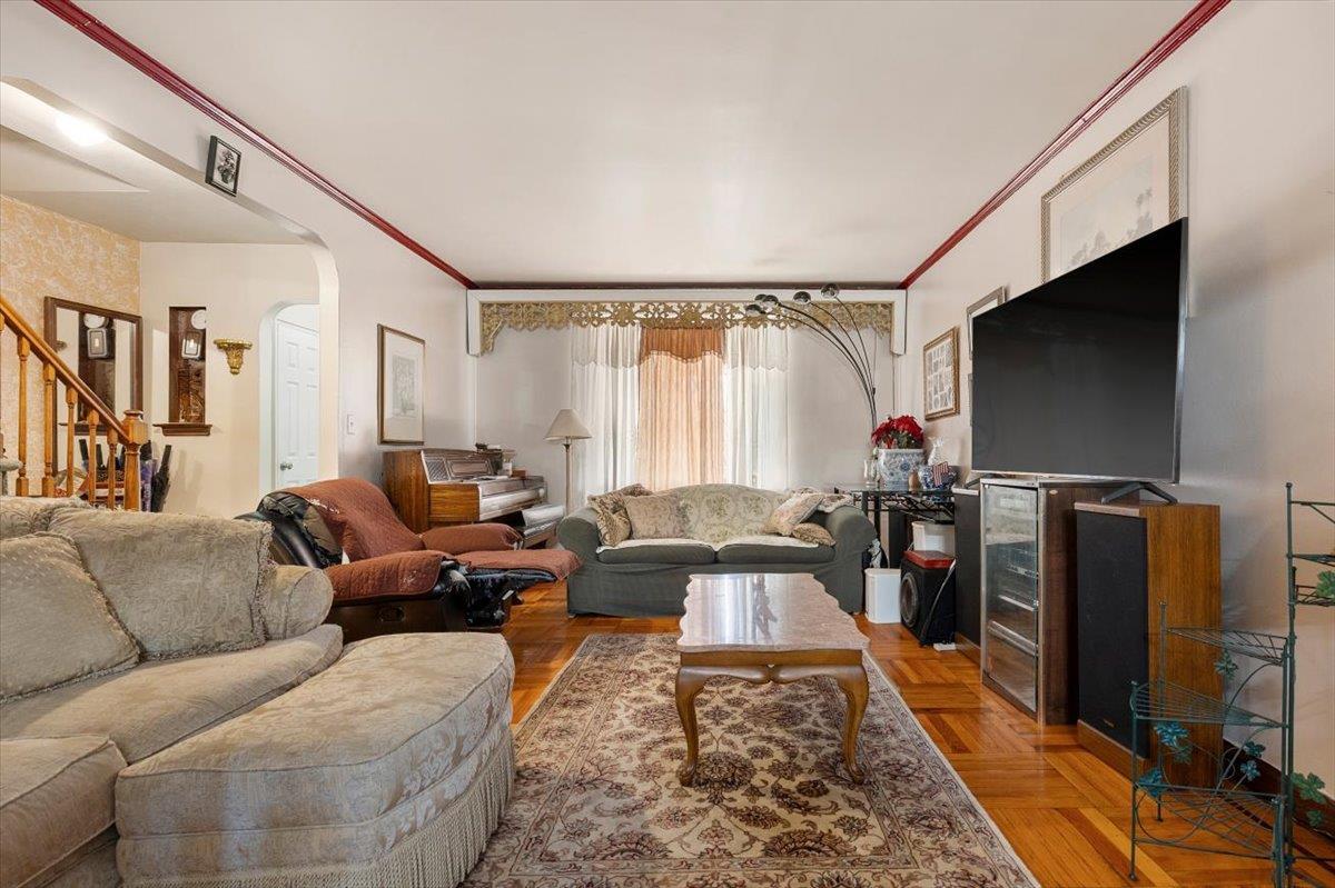 Single Family Paulding  Bronx, NY 10469, MLS-891251-6