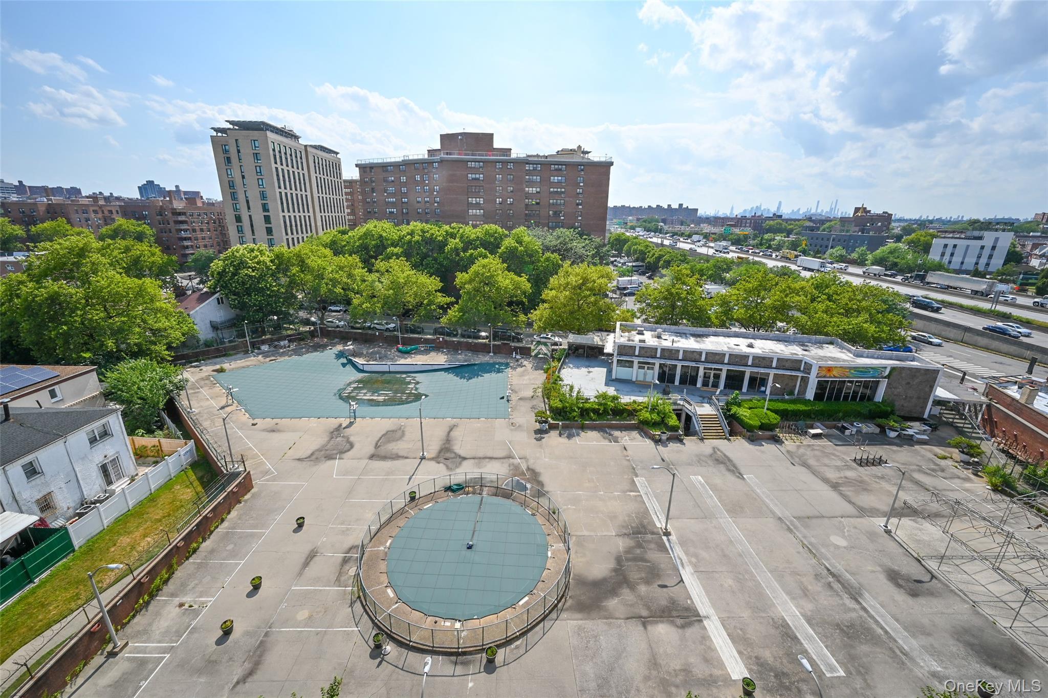 Coop Grand Central  Queens, NY 11375, MLS-891317-16