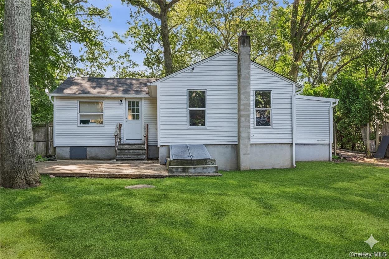 Single Family Gould  Suffolk County, NY 11720, MLS-891335-17