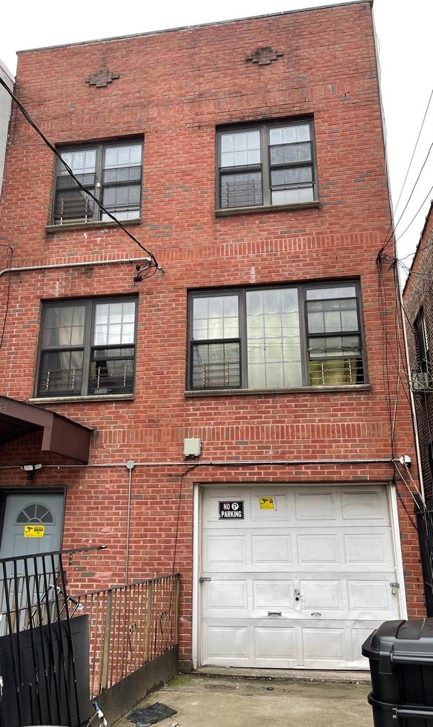 Single Family Milford  Brooklyn, NY 11208, MLS-891362-2