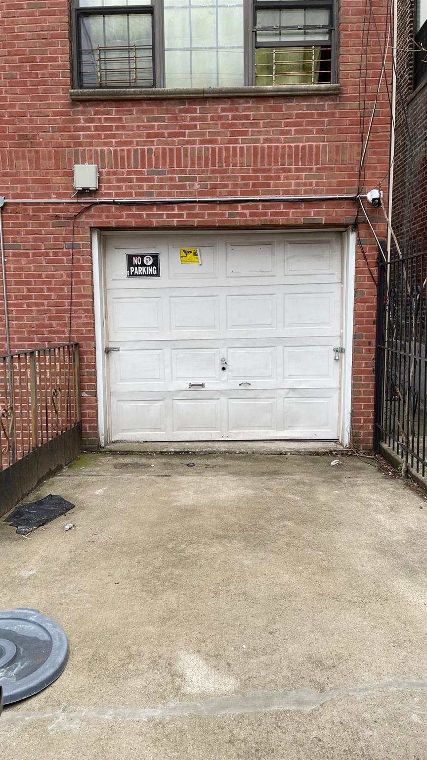 Single Family Milford  Brooklyn, NY 11208, MLS-891362-4