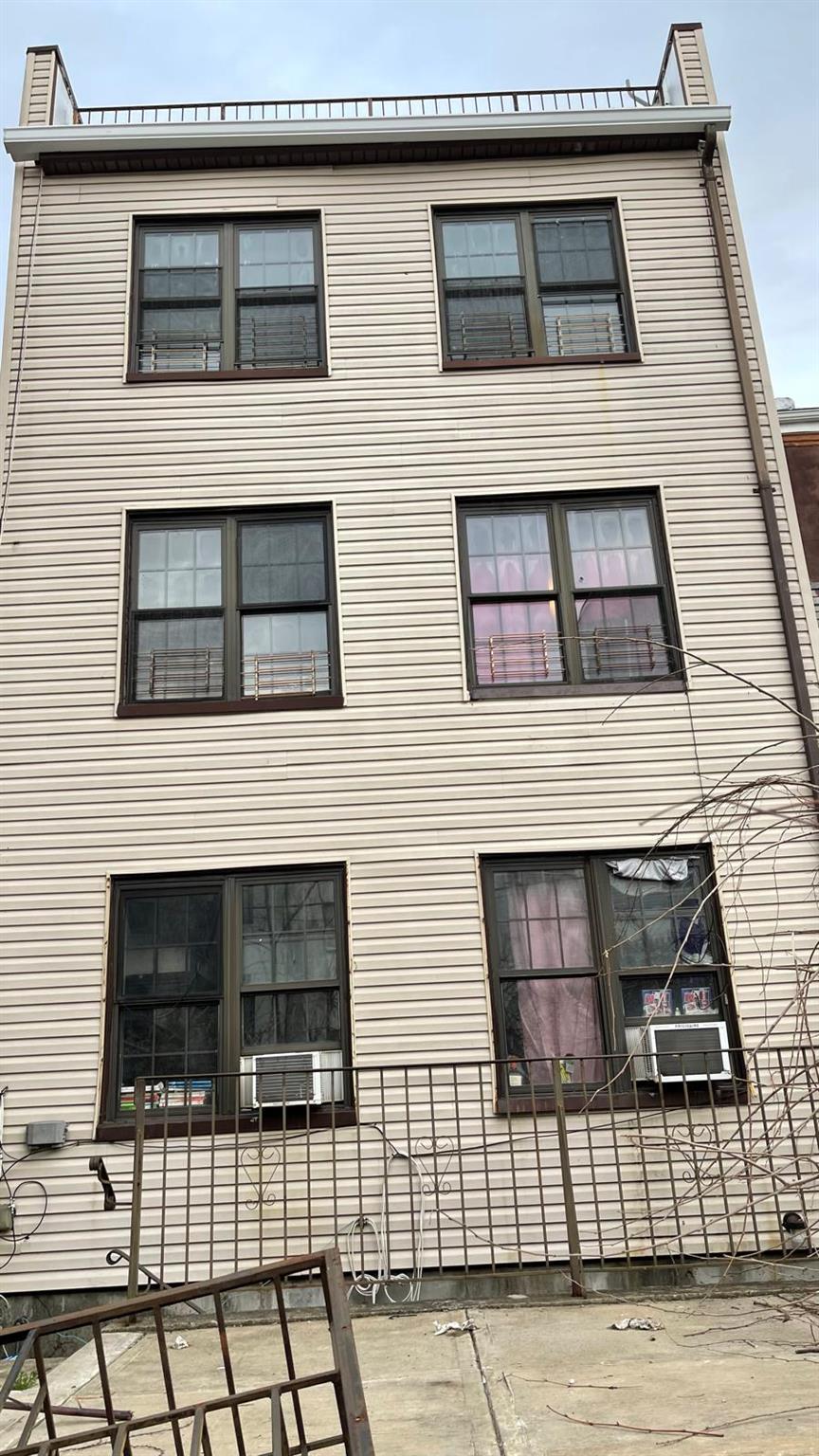 Single Family Milford  Brooklyn, NY 11208, MLS-891362-9