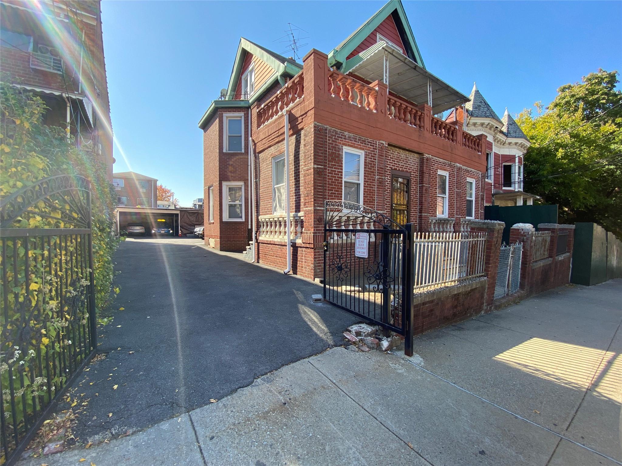 Single Family 227th  Bronx, NY 10466, MLS-891380-2
