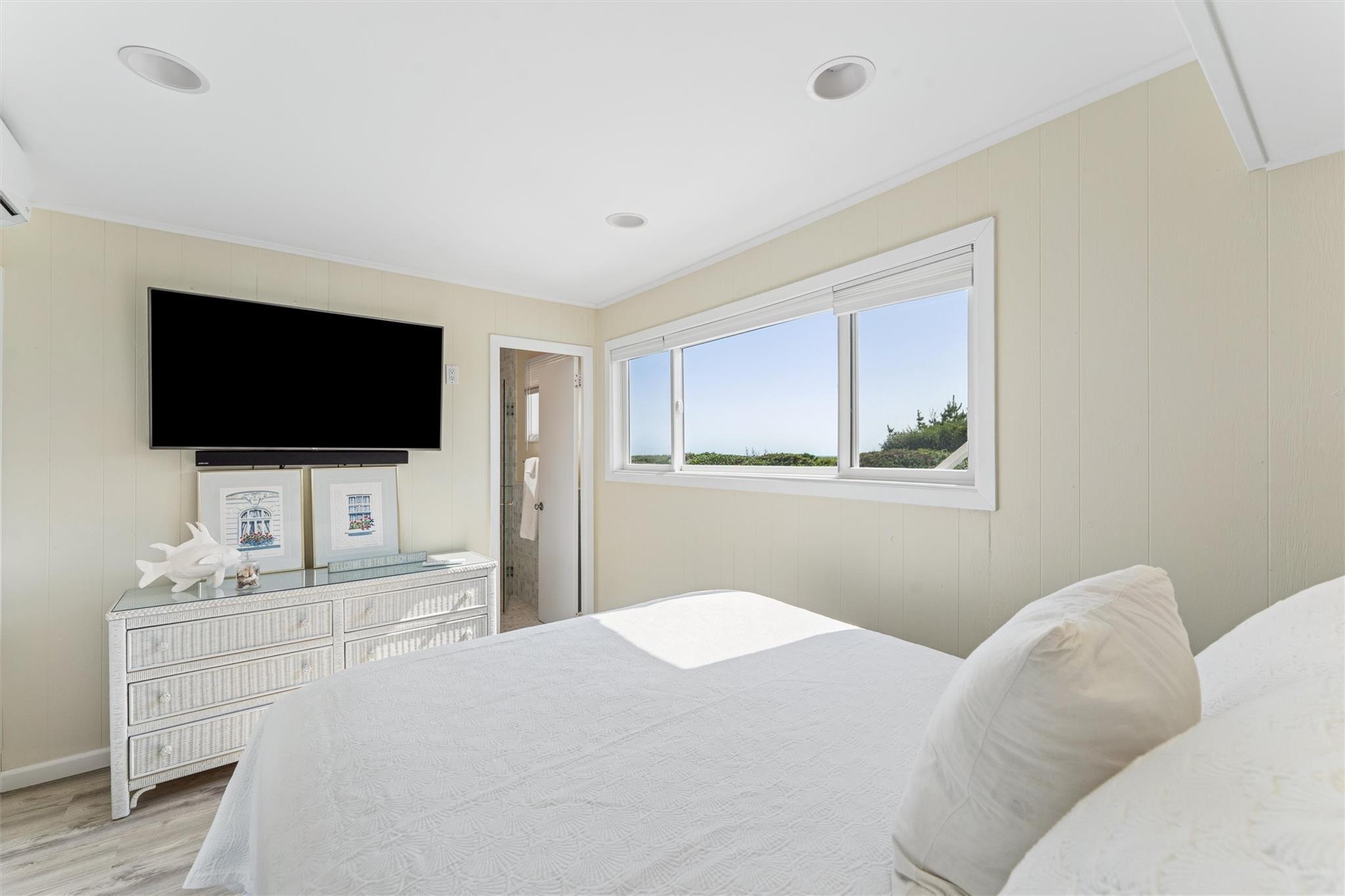Condo Dune  Suffolk County, NY 11977, MLS-891430-11